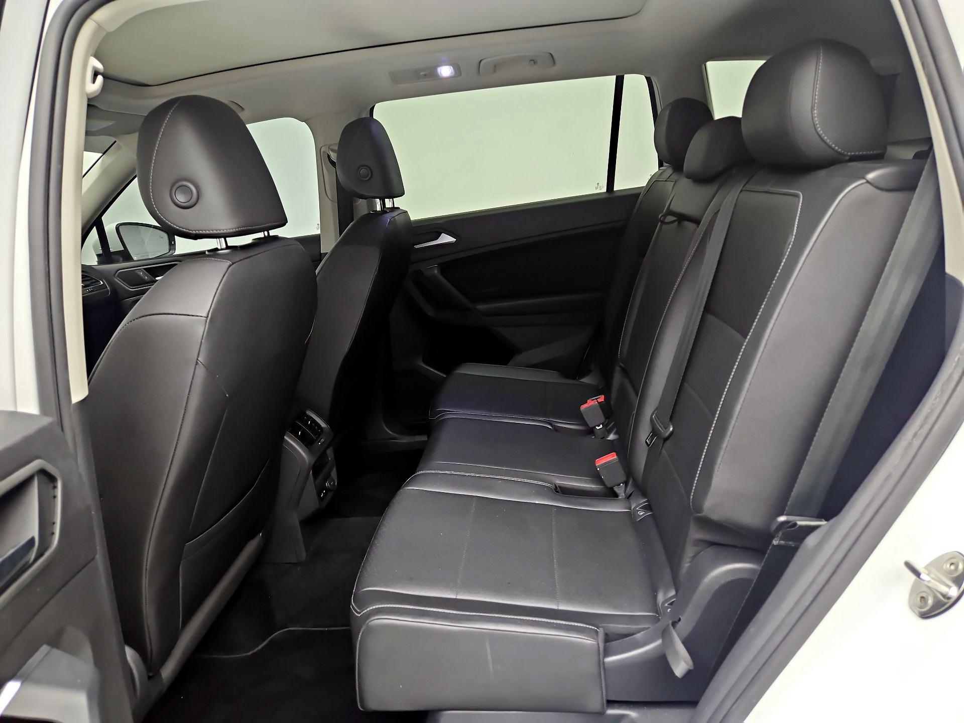 Thumbnail: 2019 Volkswagen Tiguan - 19