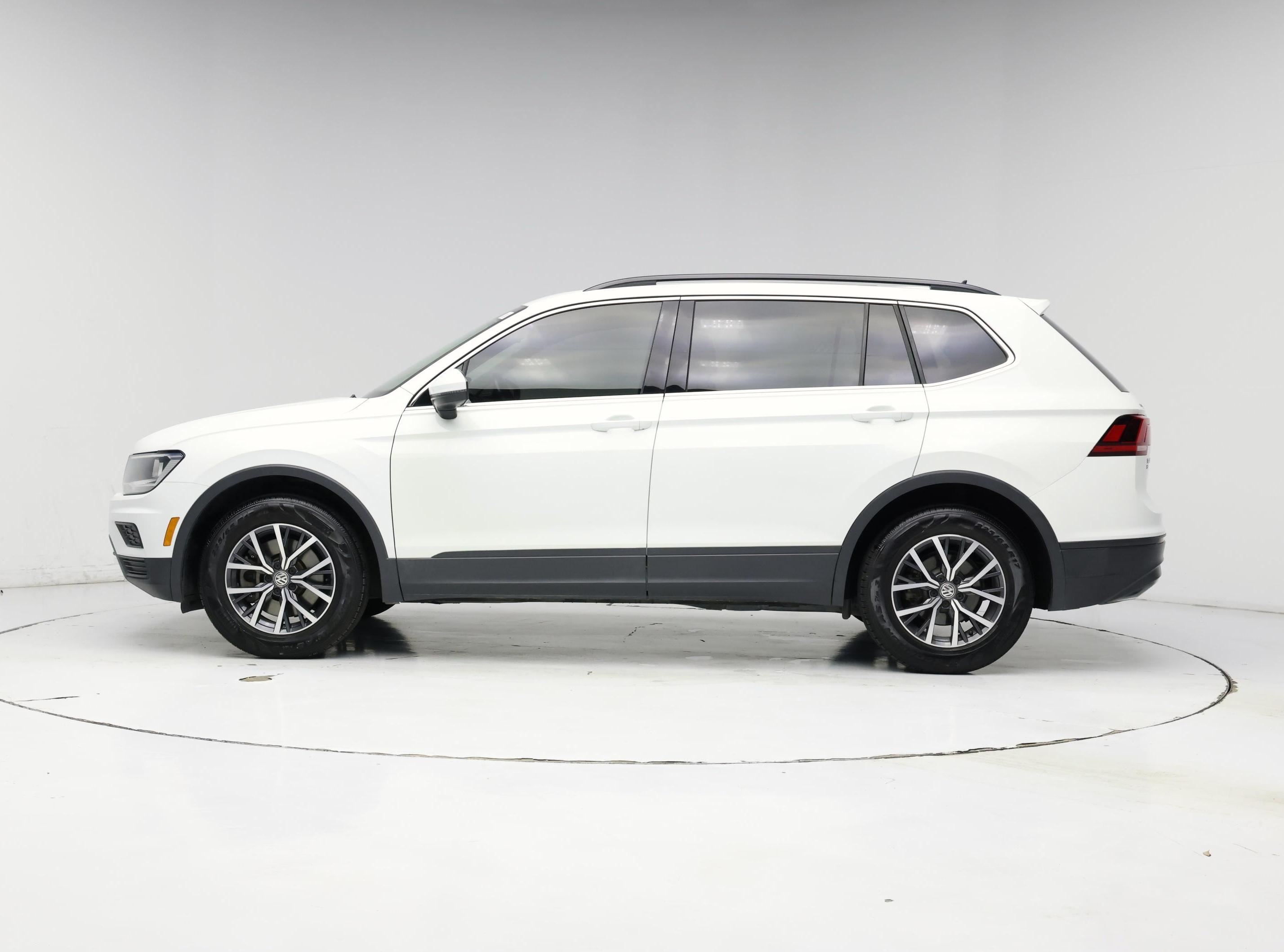 Thumbnail: 2019 Volkswagen Tiguan - 3