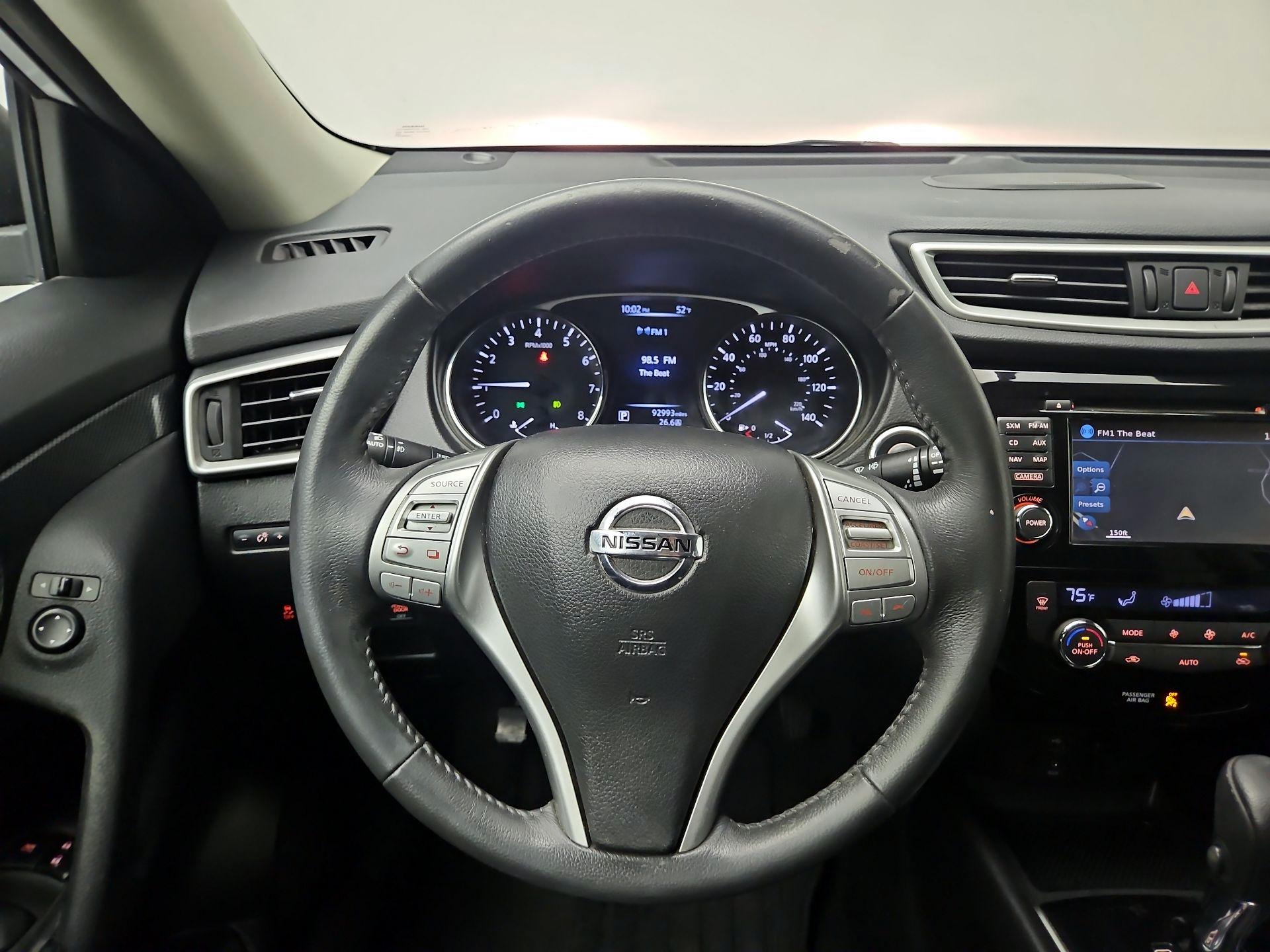 Thumbnail: 2015 Nissan Rogue - 10