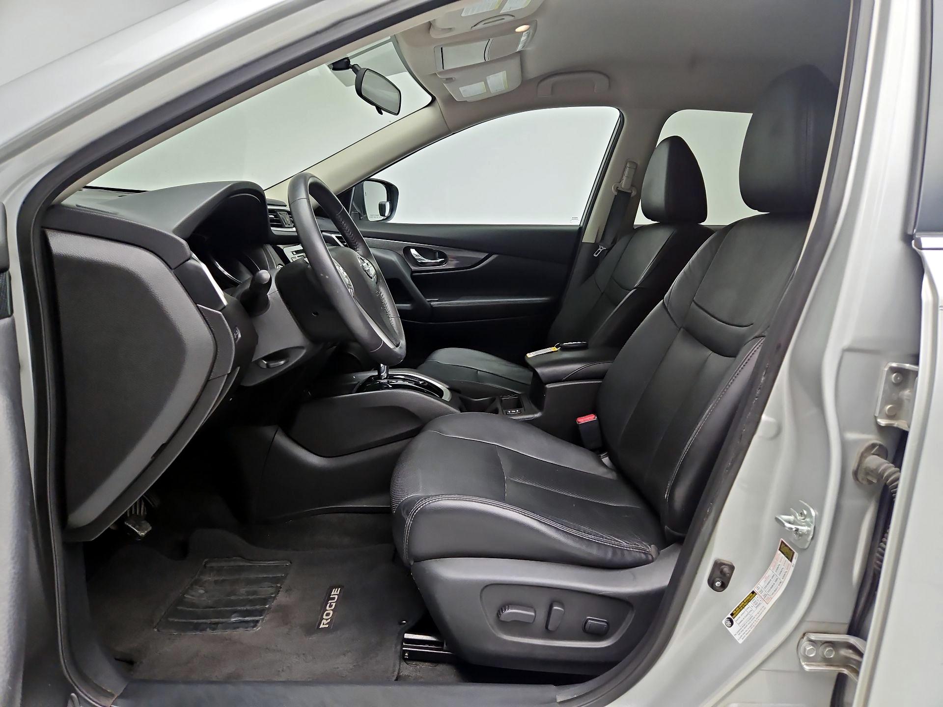 Thumbnail: 2015 Nissan Rogue - 11