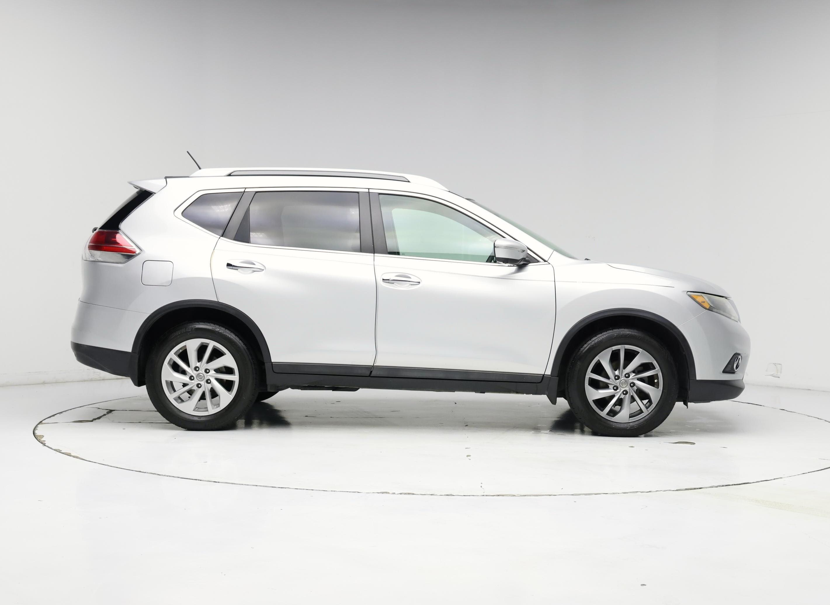 Thumbnail: 2015 Nissan Rogue - 7