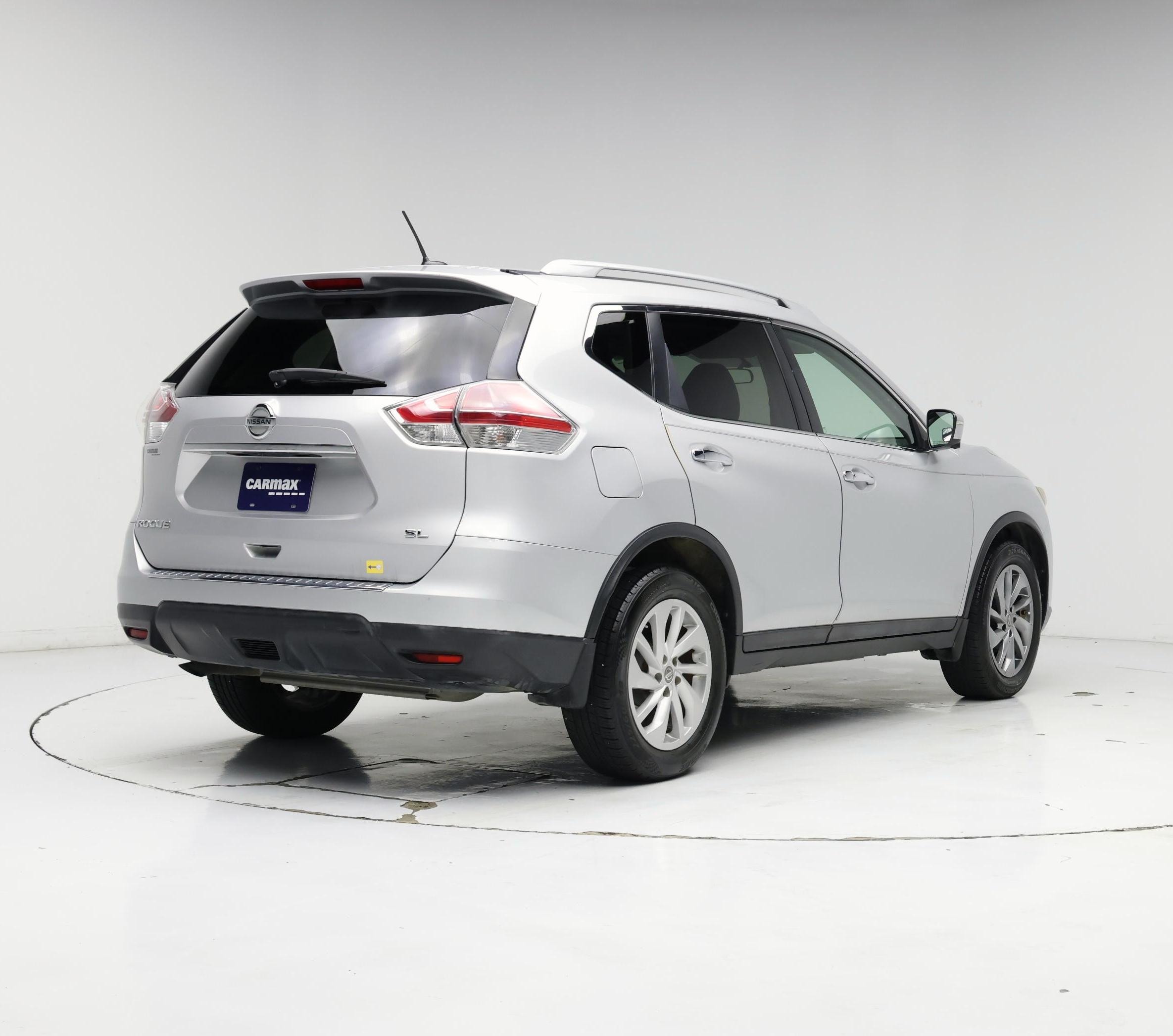 Thumbnail: 2015 Nissan Rogue - 8