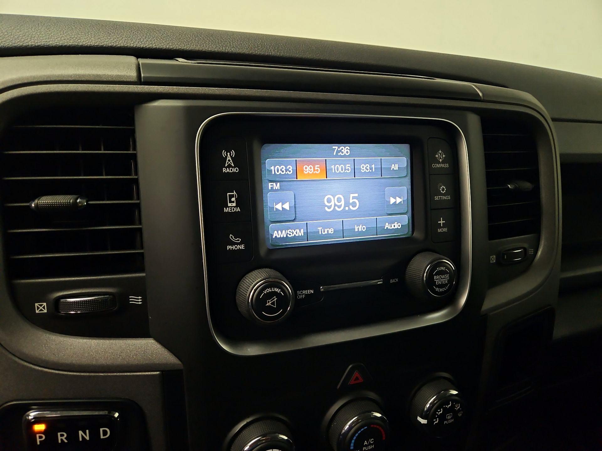 Thumbnail: 2020 RAM 1500 Classic - 15