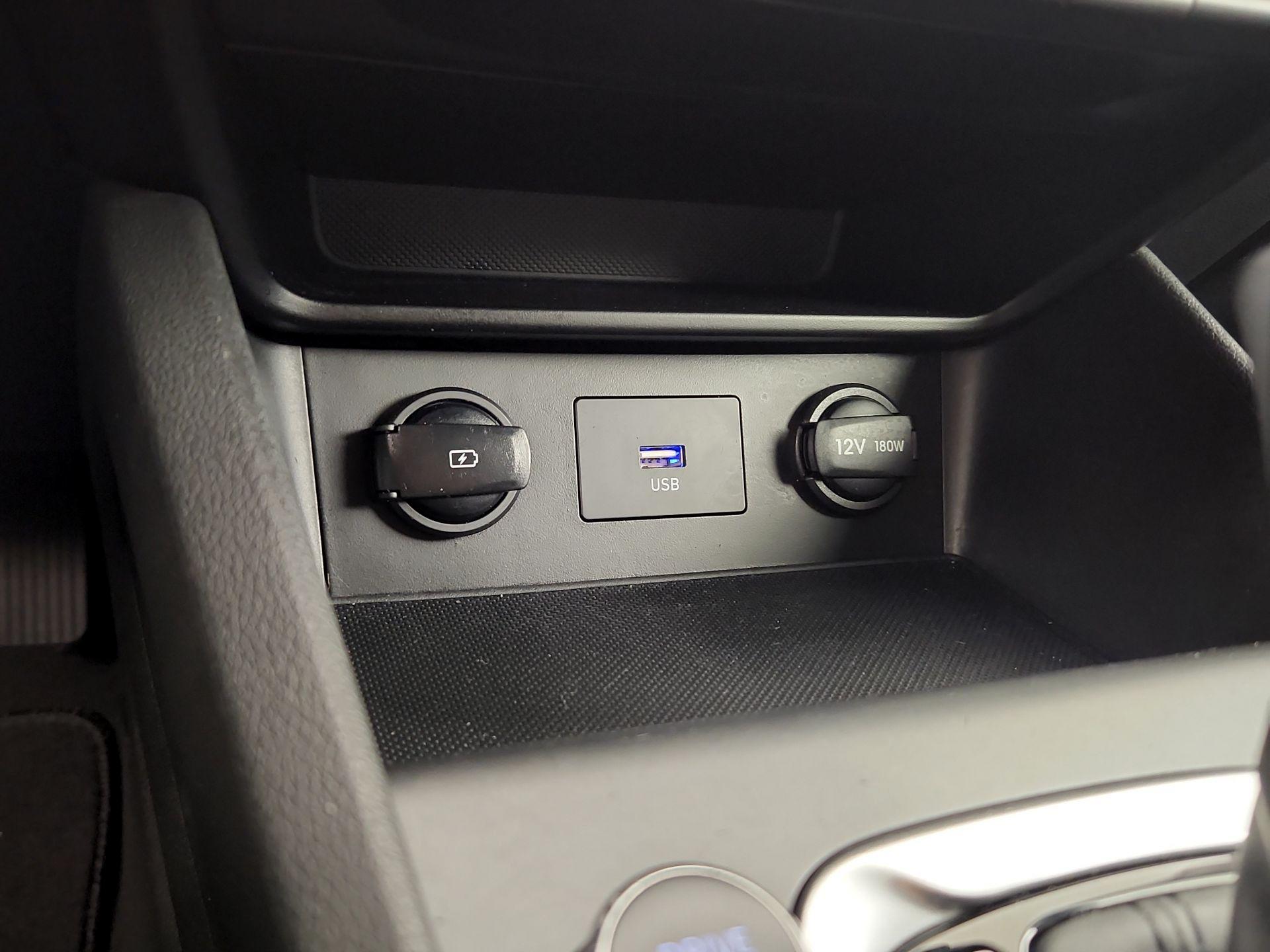 Thumbnail: 2022 Hyundai Kona - 18