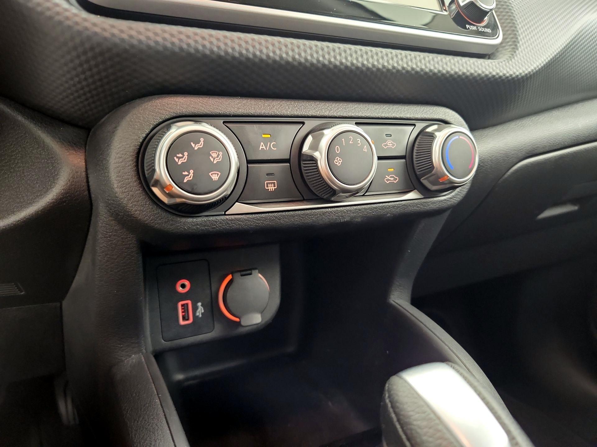 Thumbnail: 2021 Nissan Kicks - 16