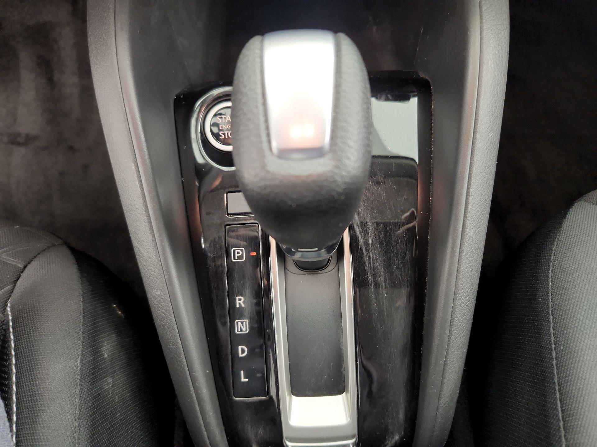 Thumbnail: 2021 Nissan Kicks - 17