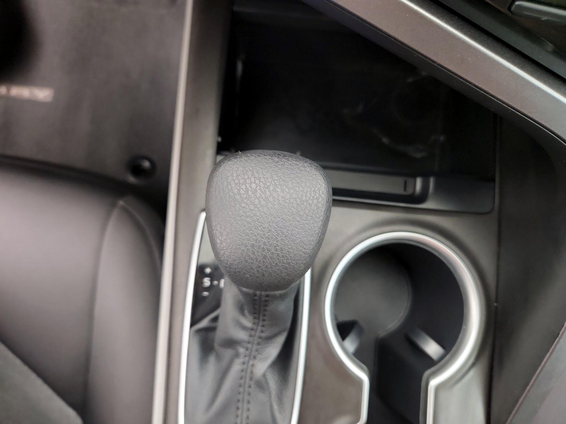 Thumbnail: 2022 Toyota Camry - 17