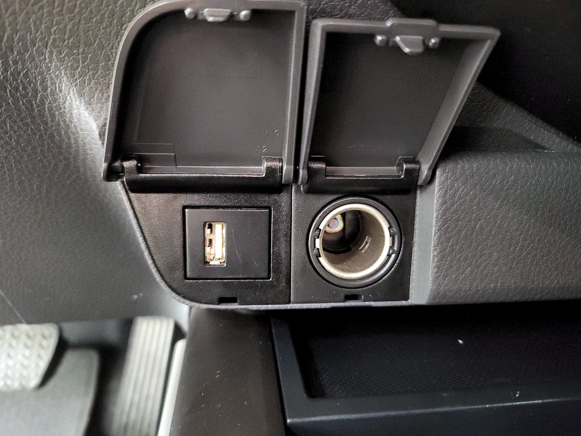 Thumbnail: 2022 Toyota Camry - 18