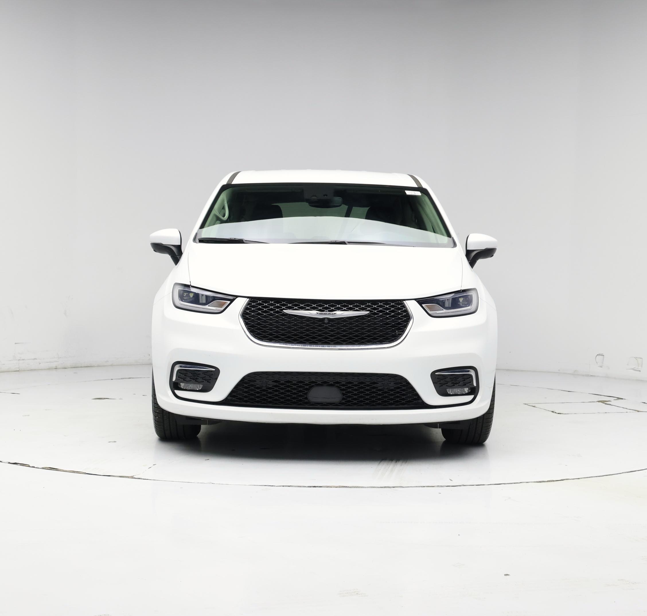 Thumbnail: 2023 Chrysler Pacifica - 5