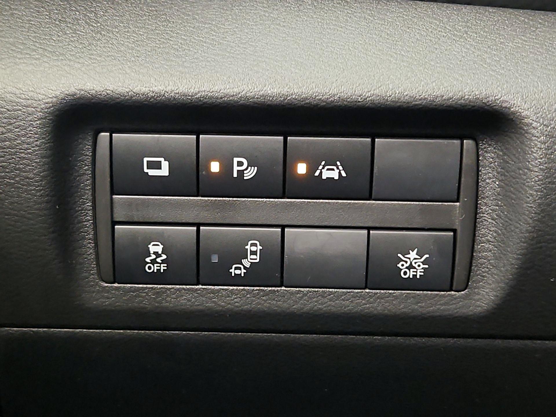 Thumbnail: 2022 Nissan Kicks - 13