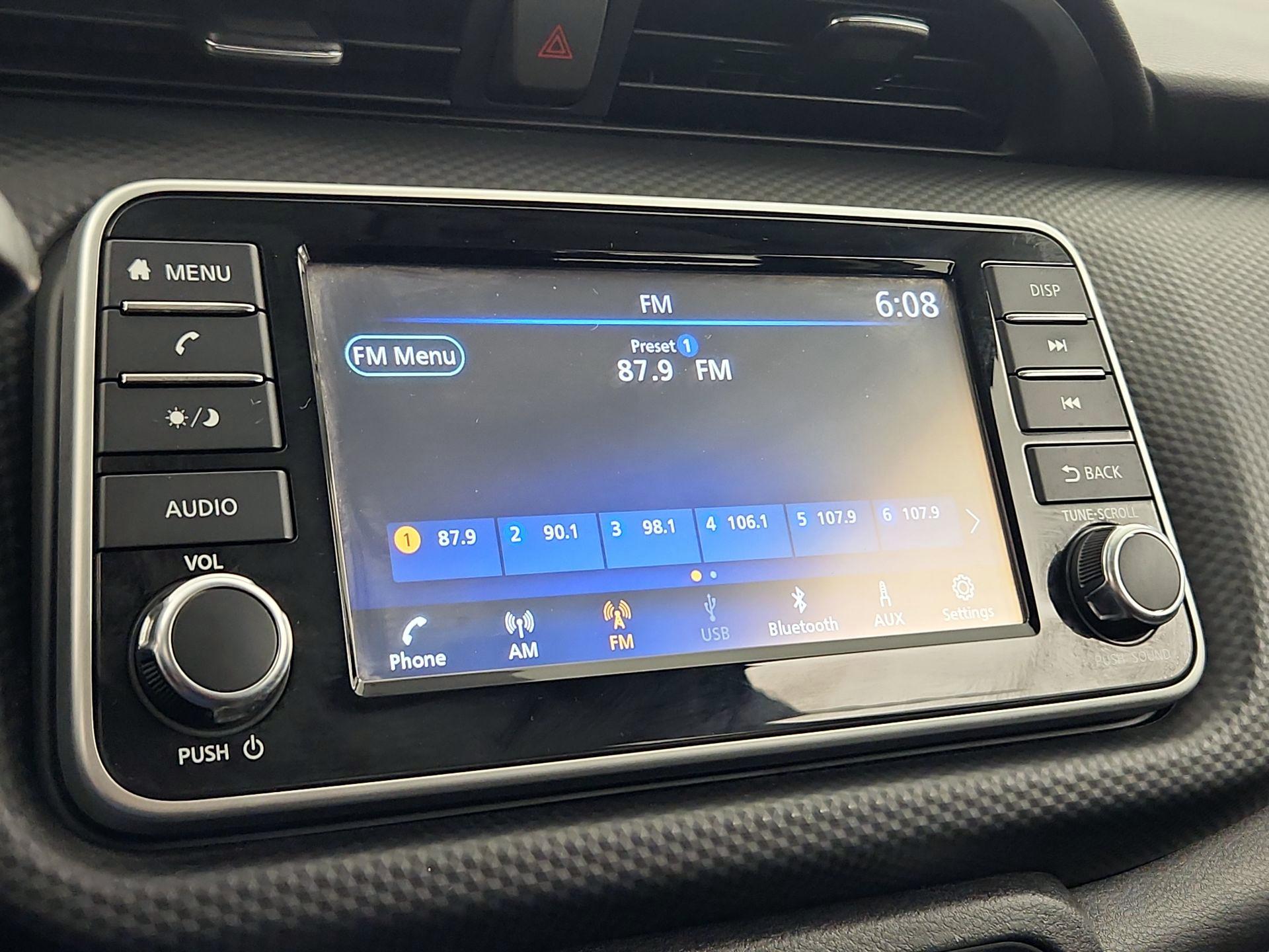 Thumbnail: 2022 Nissan Kicks - 15