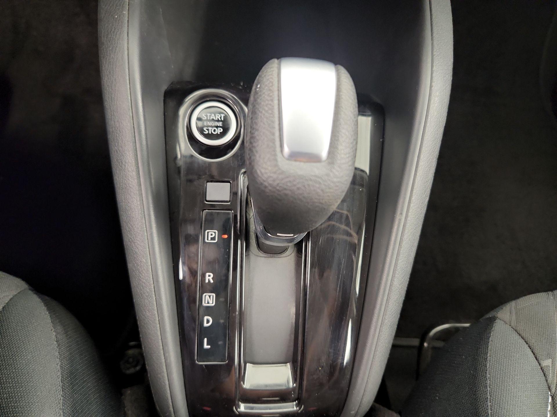 Thumbnail: 2022 Nissan Kicks - 17