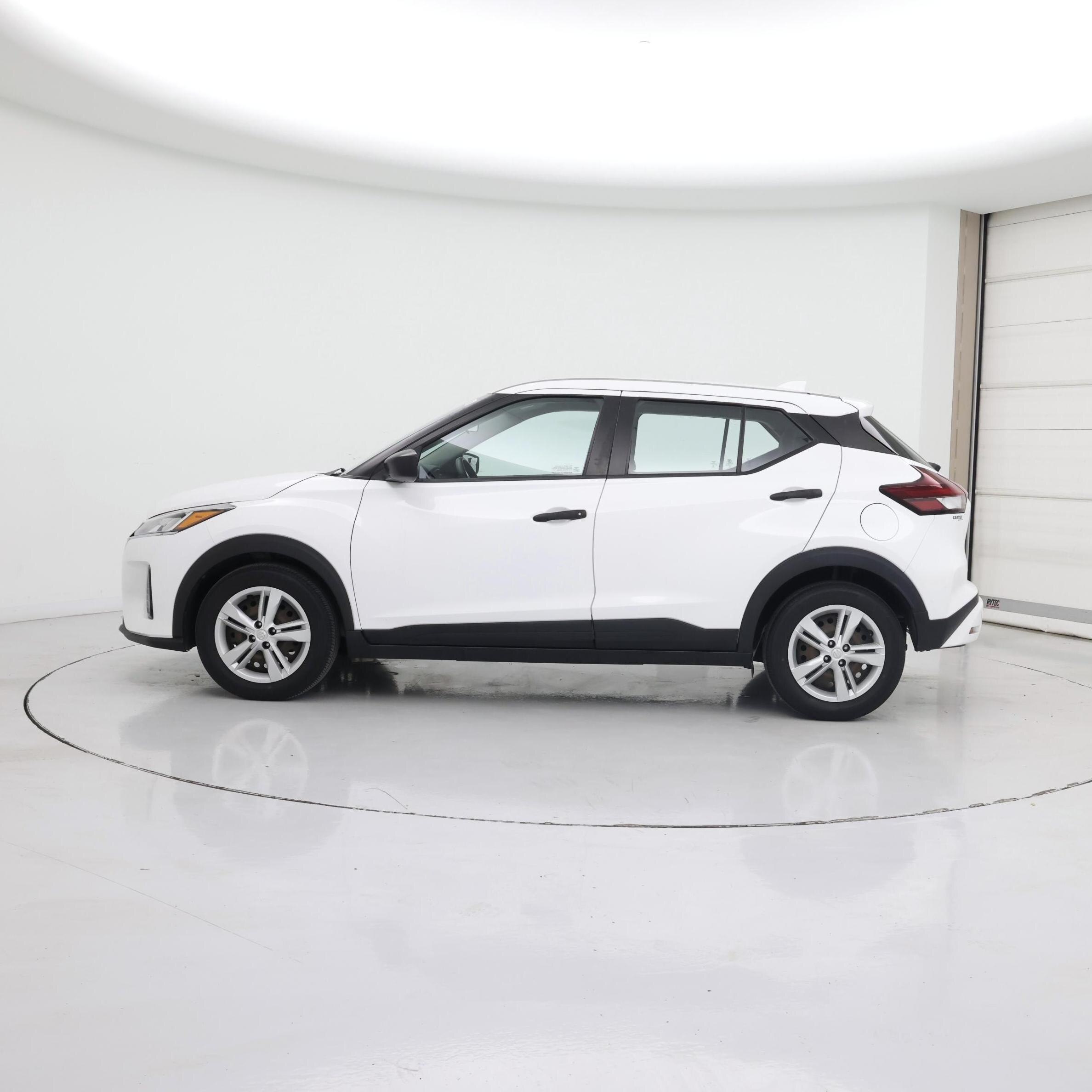 Thumbnail: 2022 Nissan Kicks - 3