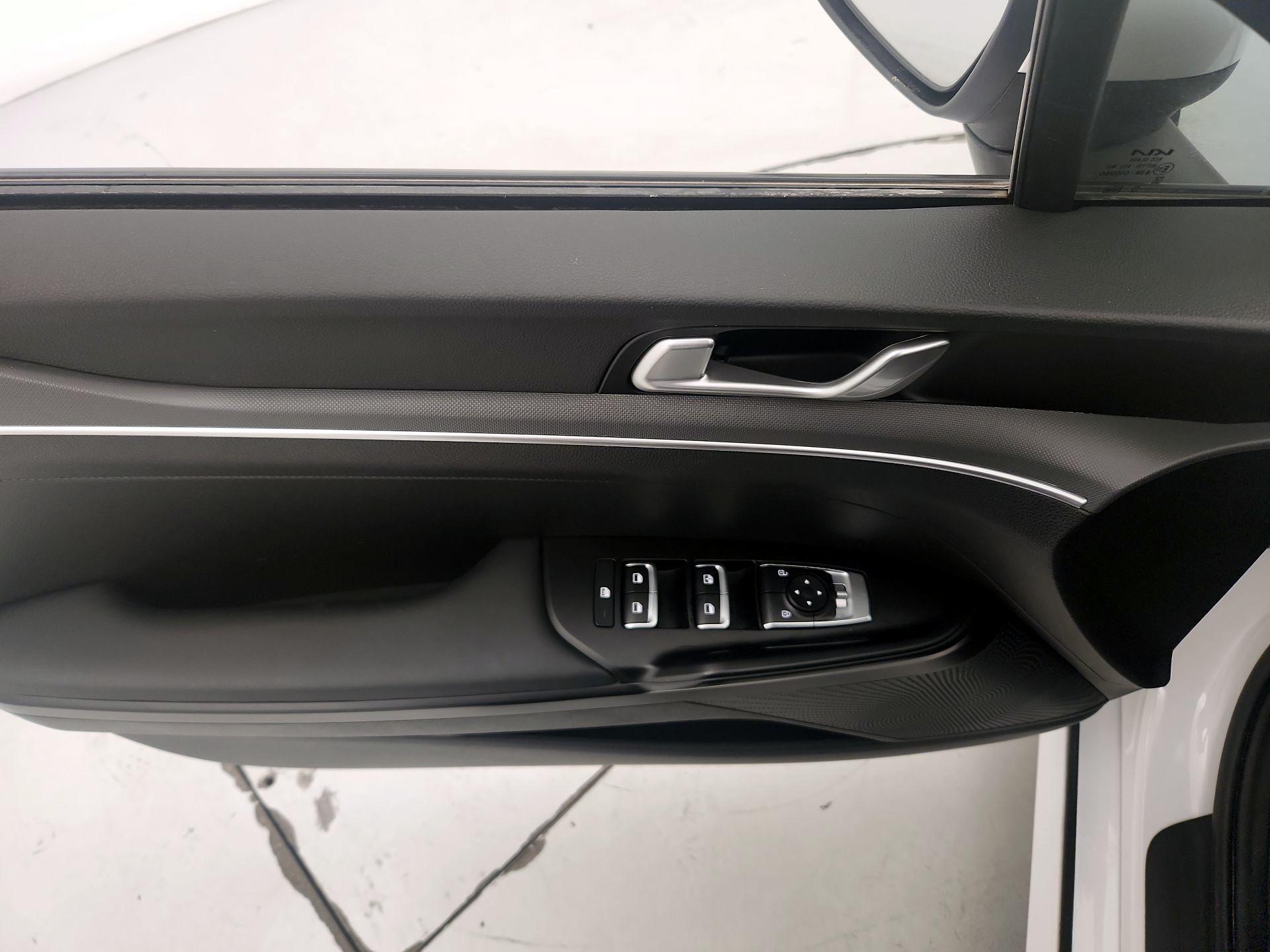 Thumbnail: 2024 Kia K5 - 12