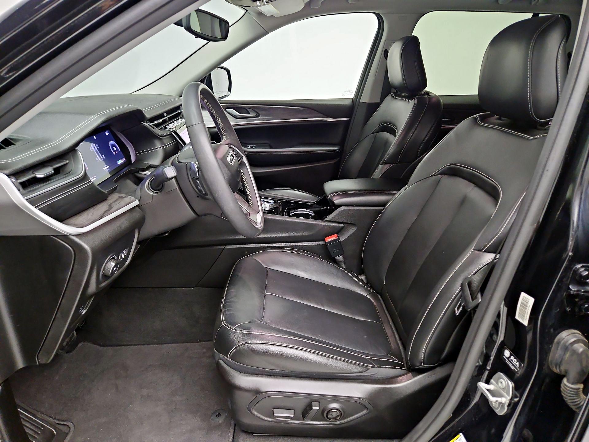 Thumbnail: 2023 Jeep Grand Cherokee - 11