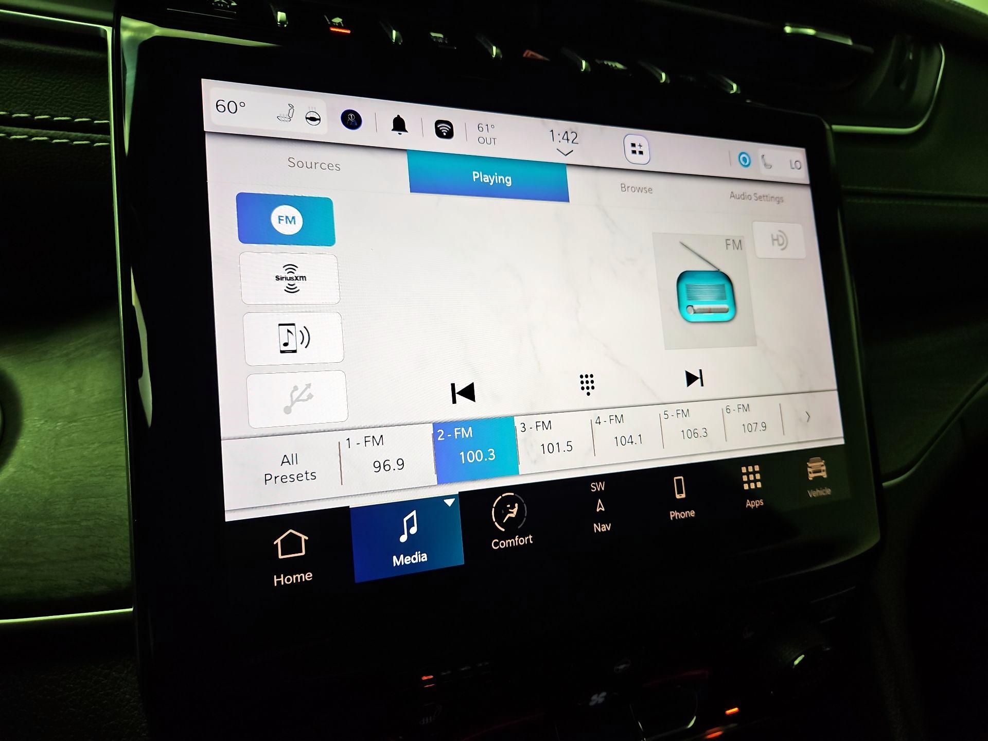 Thumbnail: 2023 Jeep Grand Cherokee - 16