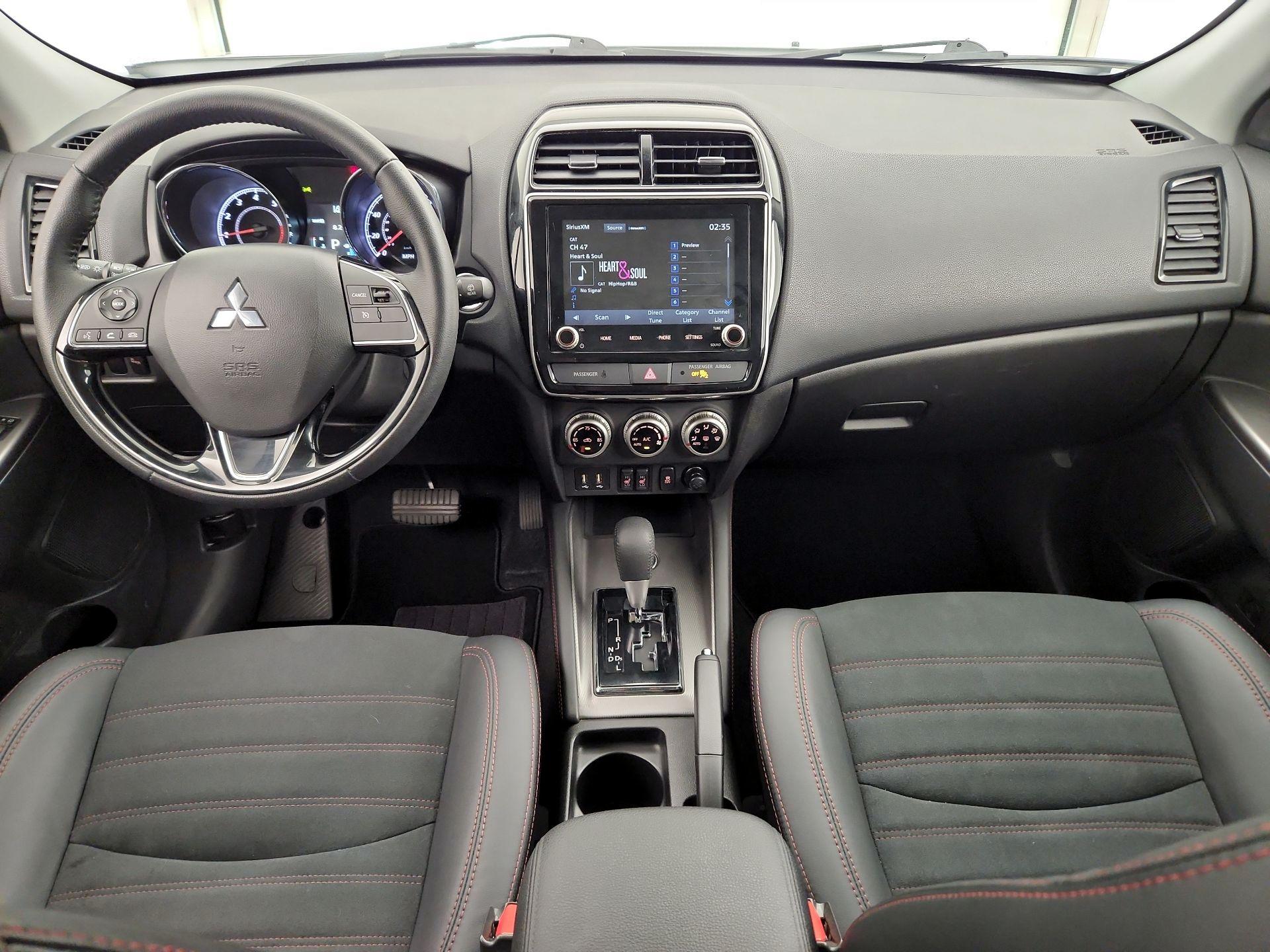 Thumbnail: 2023 Mitsubishi Outlander Sport - 9