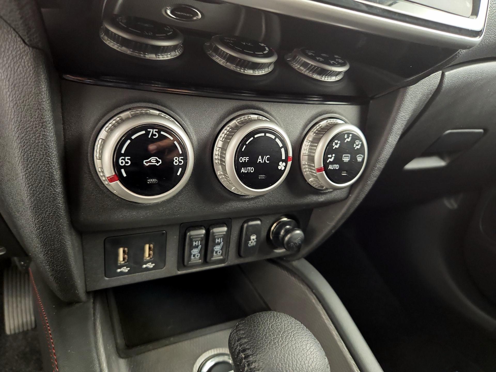 Thumbnail: 2023 Mitsubishi Outlander Sport - 16