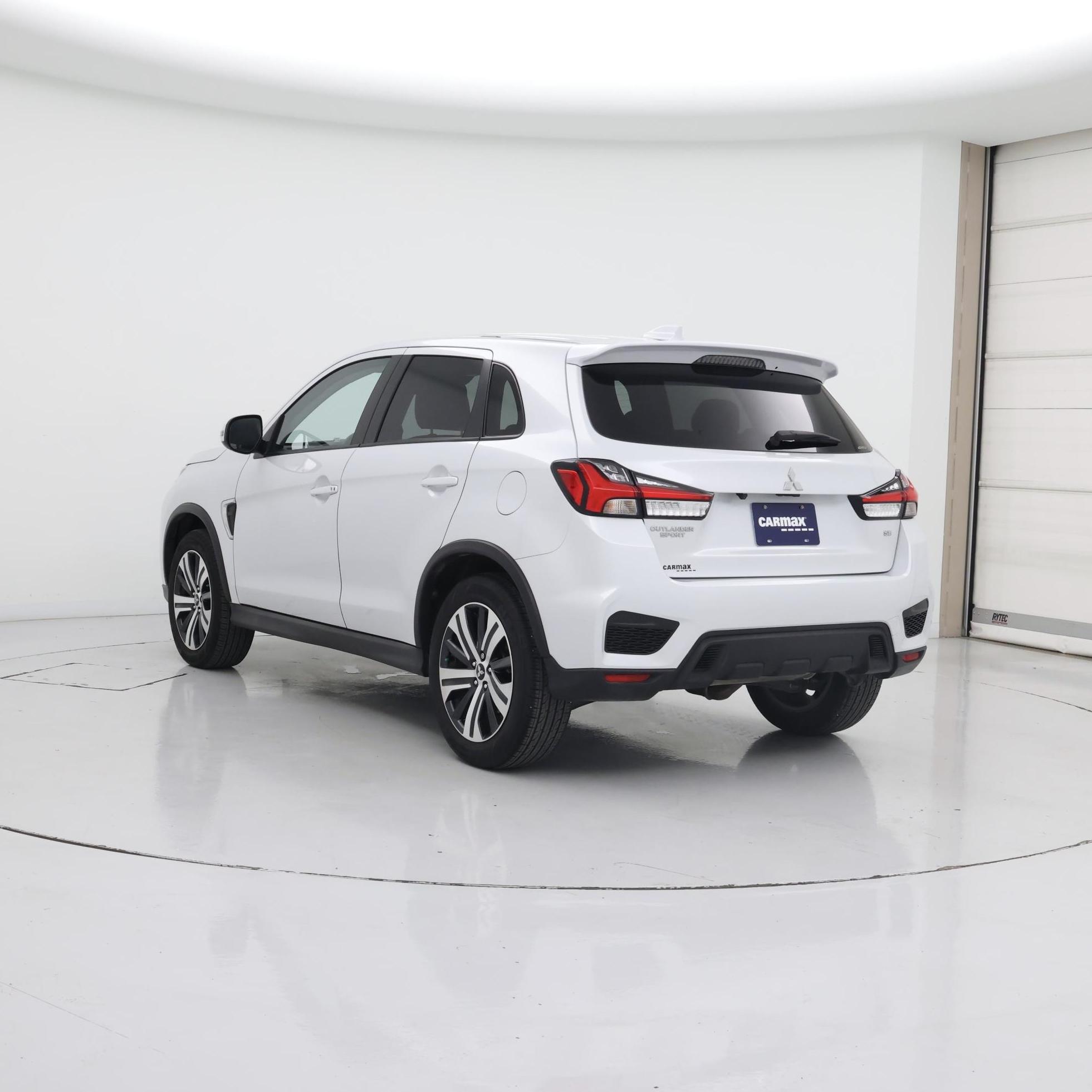 Thumbnail: 2023 Mitsubishi Outlander Sport - 2