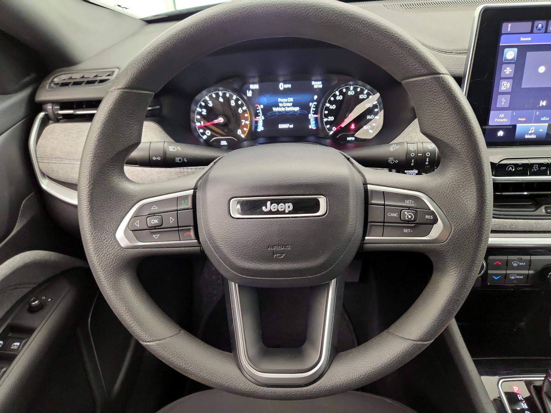 Thumbnail: 2023 Jeep Compass - 10