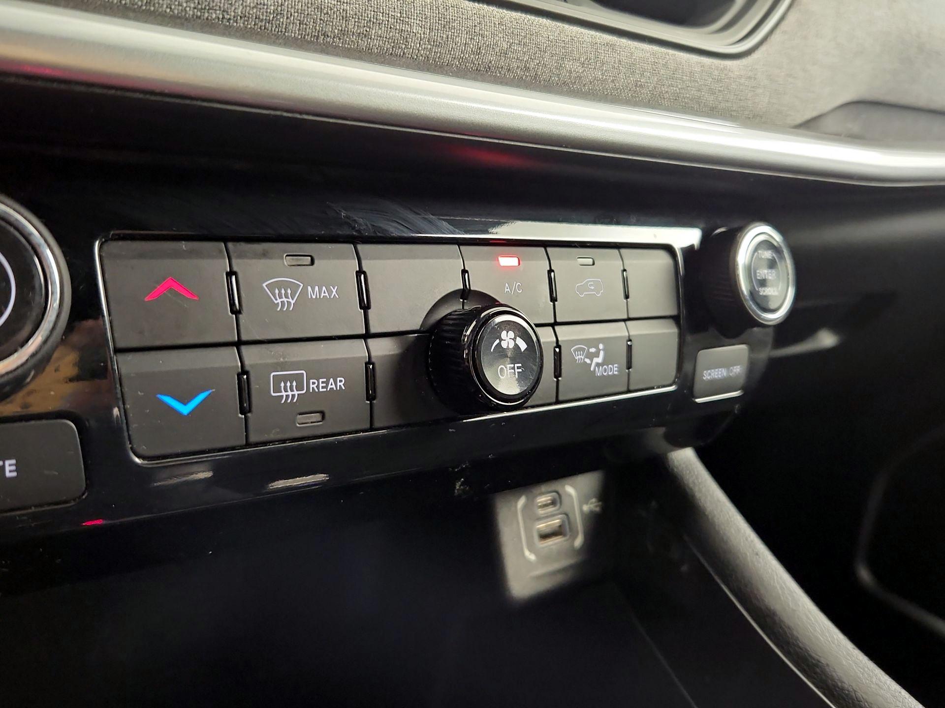 Thumbnail: 2023 Jeep Compass - 16