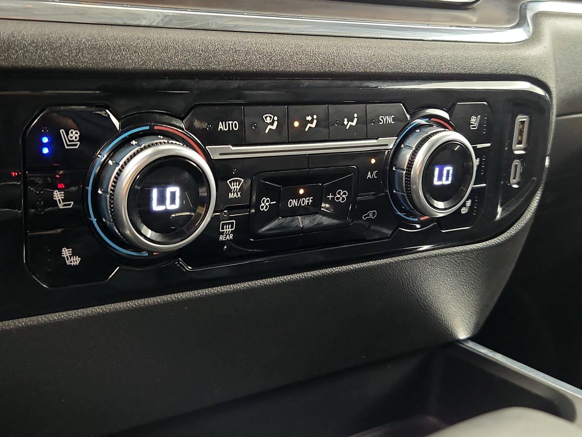 Thumbnail: 2024 GMC Sierra 1500 - 17