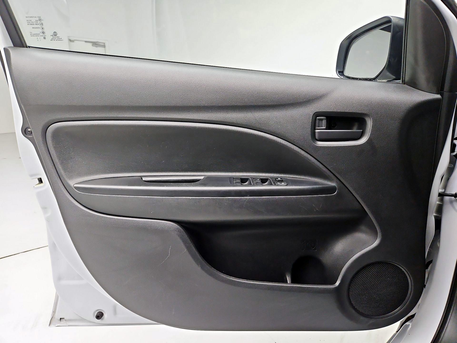 Thumbnail: 2023 Mitsubishi Mirage - 12