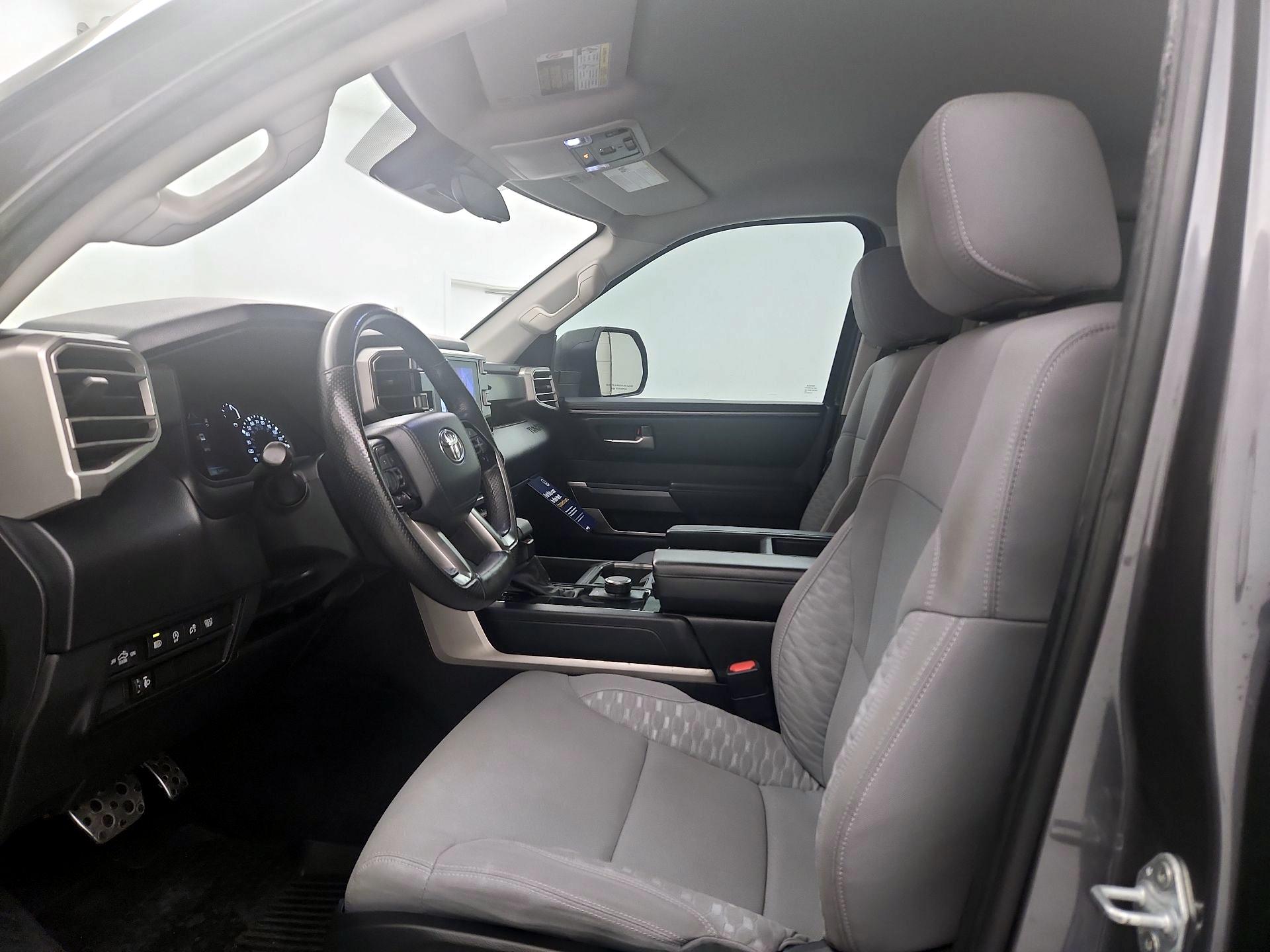 Thumbnail: 2022 Toyota Tundra - 11