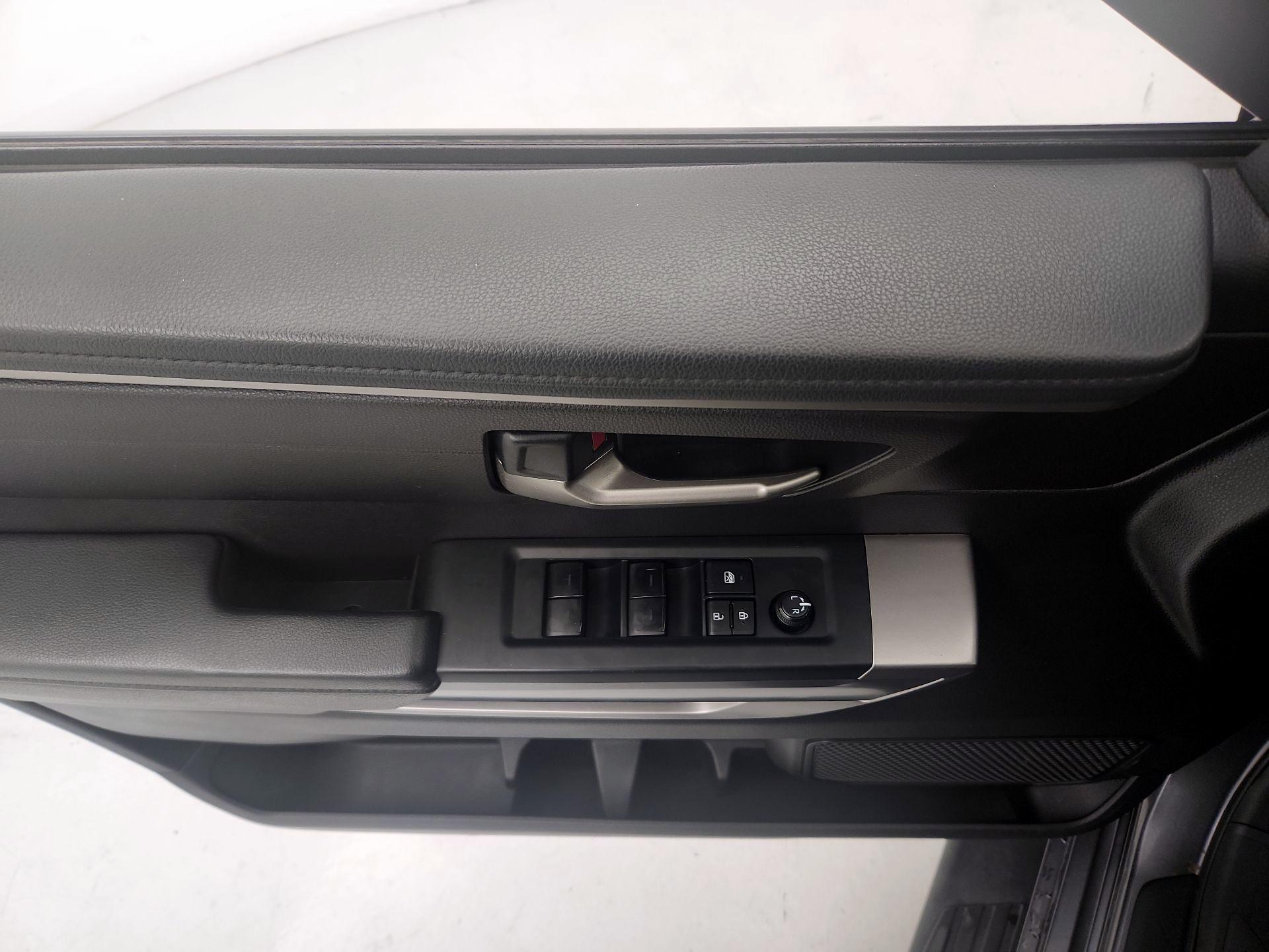 Thumbnail: 2022 Toyota Tundra - 12