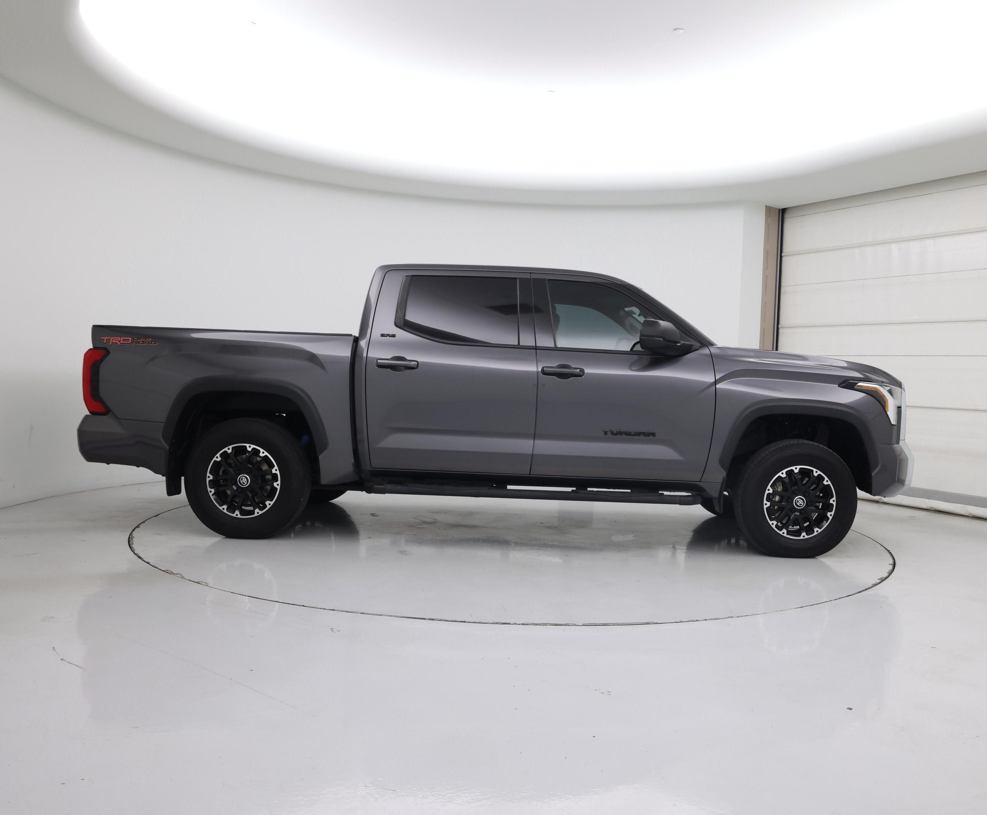 Thumbnail: 2022 Toyota Tundra - 7