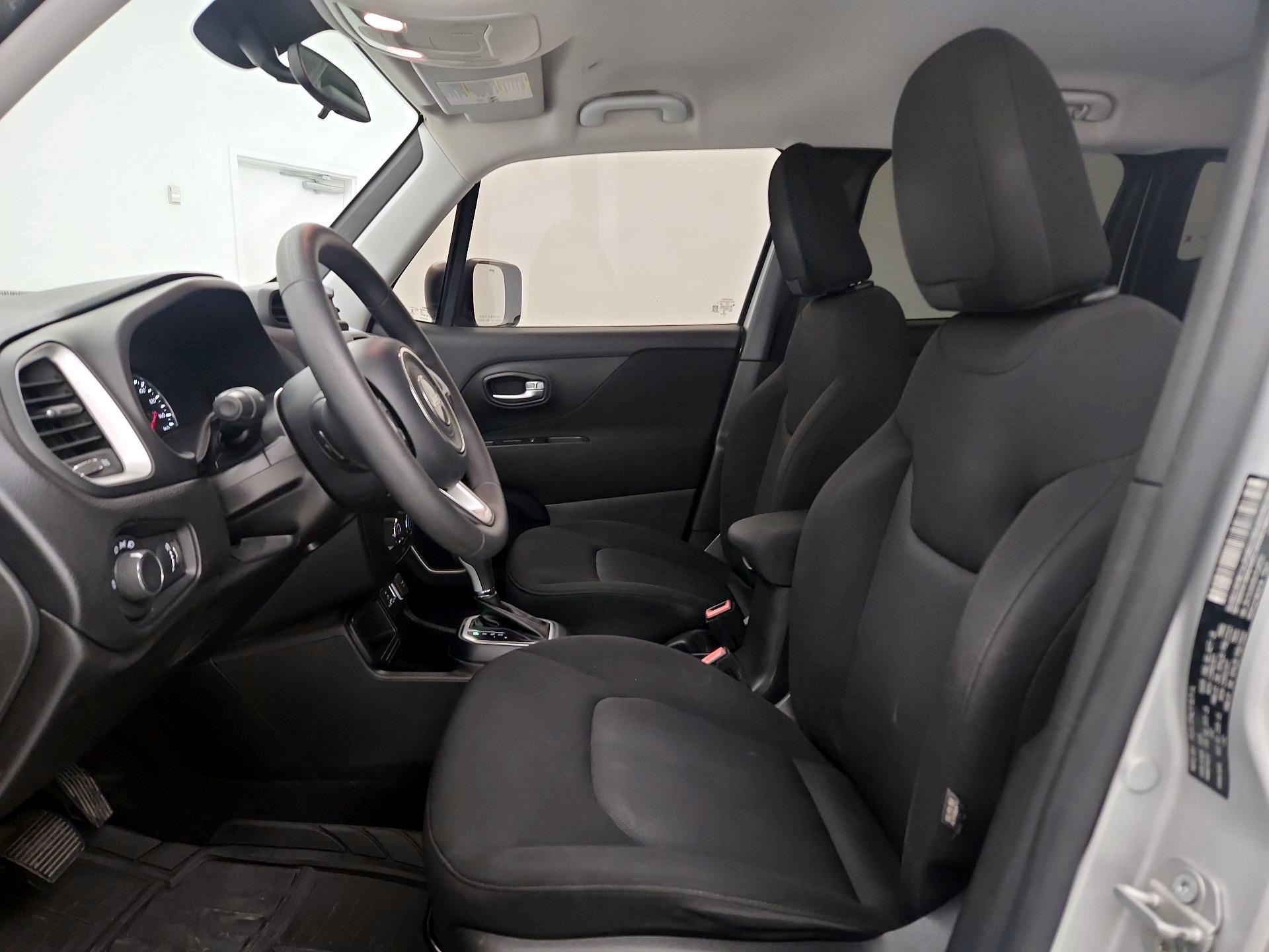 Thumbnail: 2020 Jeep Renegade - 11