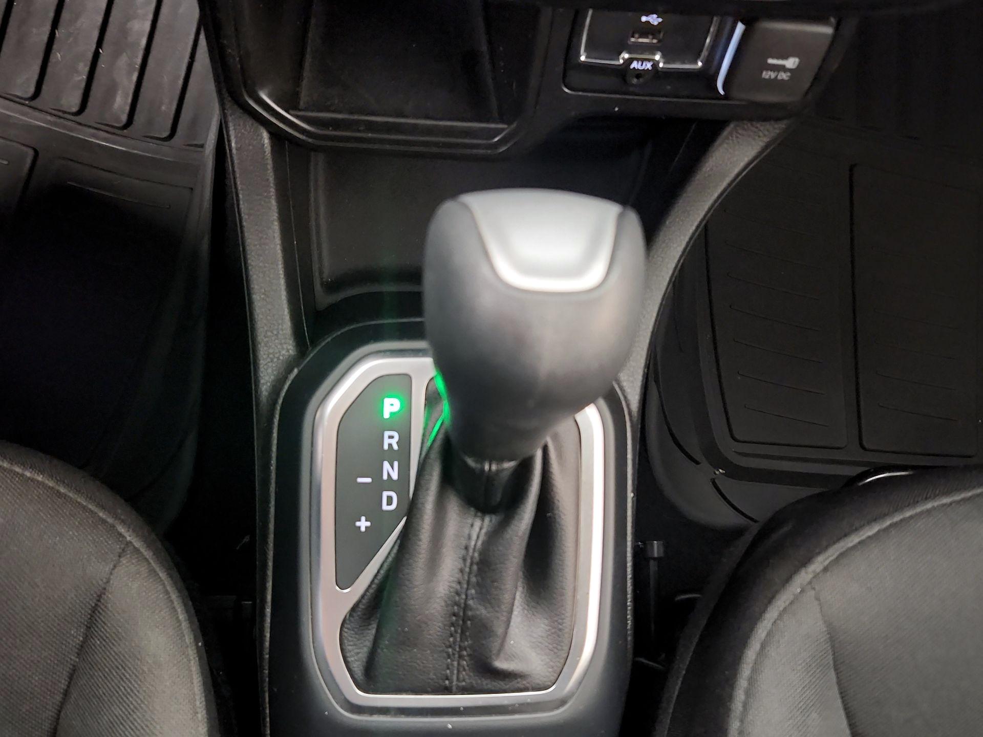 Thumbnail: 2020 Jeep Renegade - 17