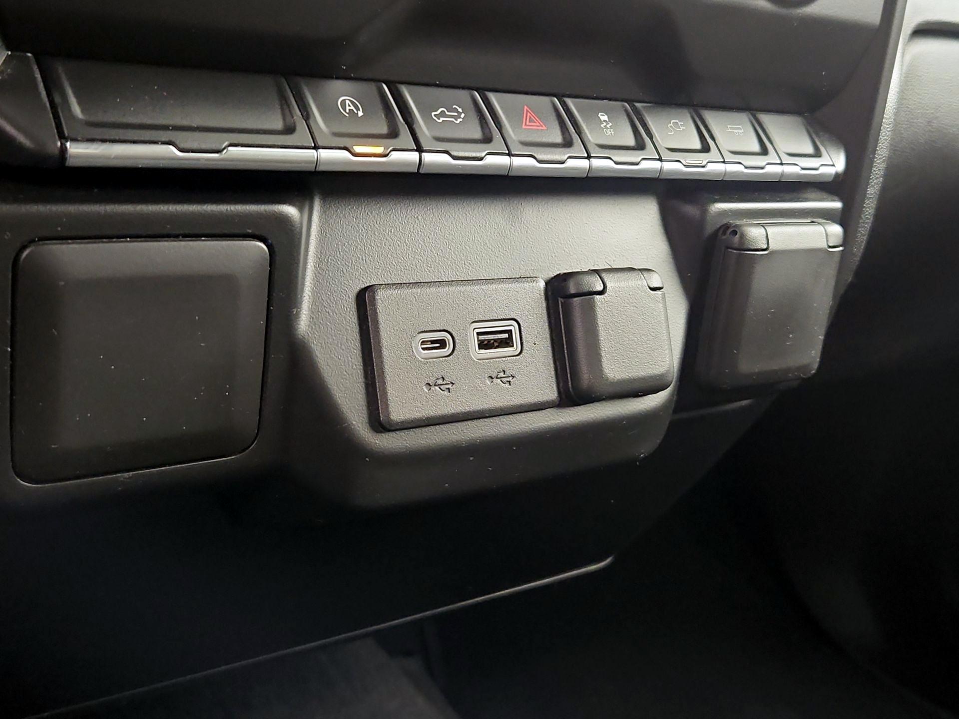 Thumbnail: 2021 Chevrolet Silverado 1500 - 18