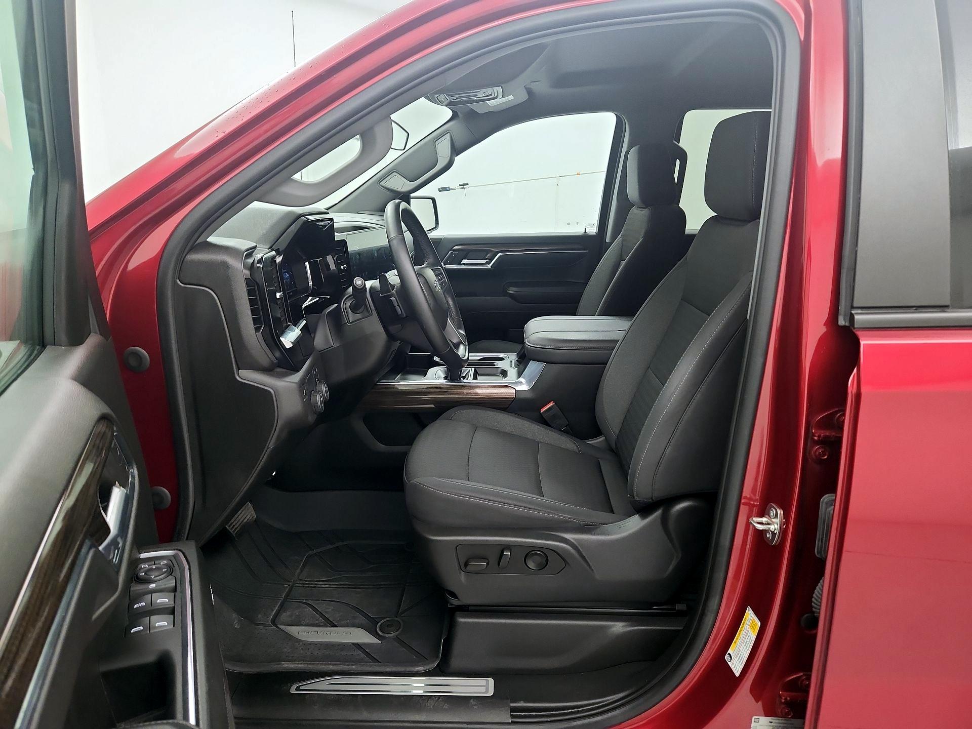 Thumbnail: 2024 Chevrolet Silverado 1500 - 11