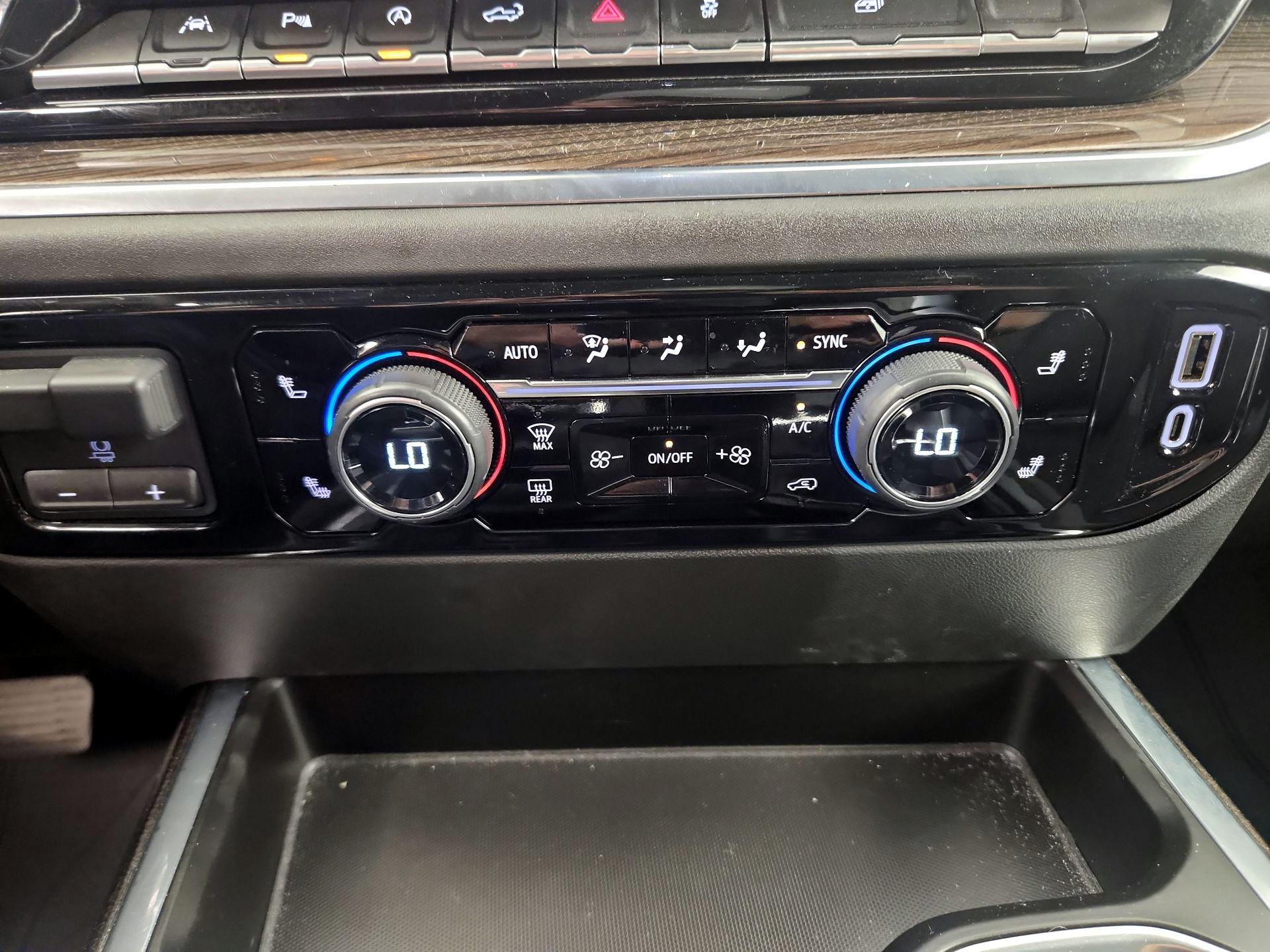 Thumbnail: 2024 Chevrolet Silverado 1500 - 17