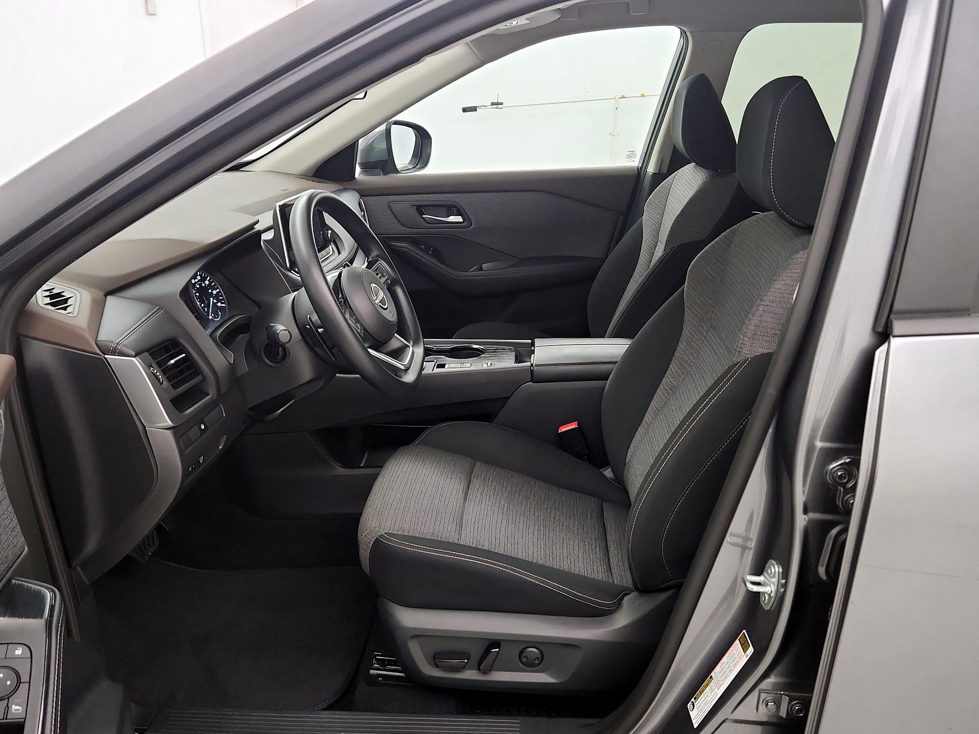 Thumbnail: 2023 Nissan Rogue - 11