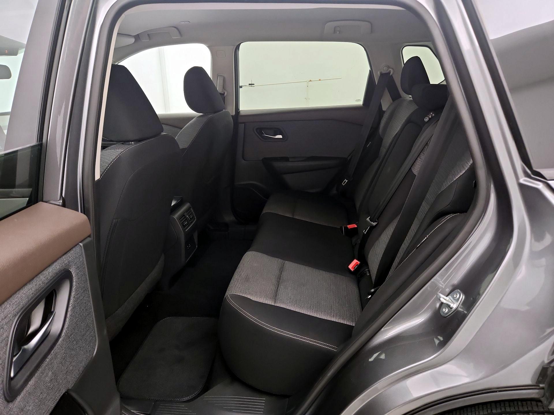 Thumbnail: 2023 Nissan Rogue - 19