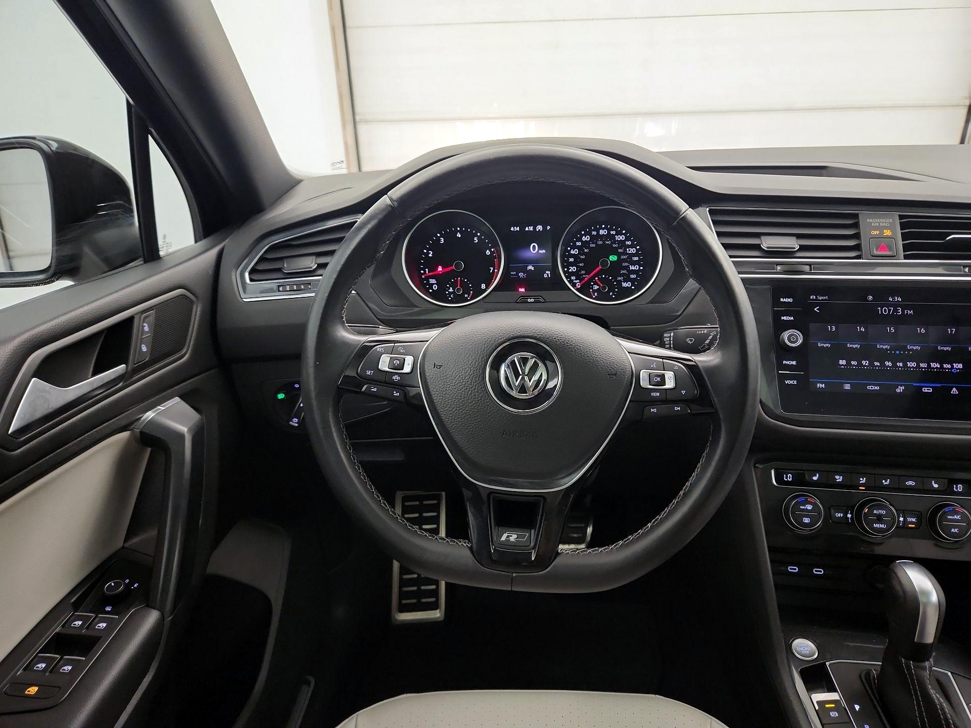 Thumbnail: 2021 Volkswagen Tiguan - 10