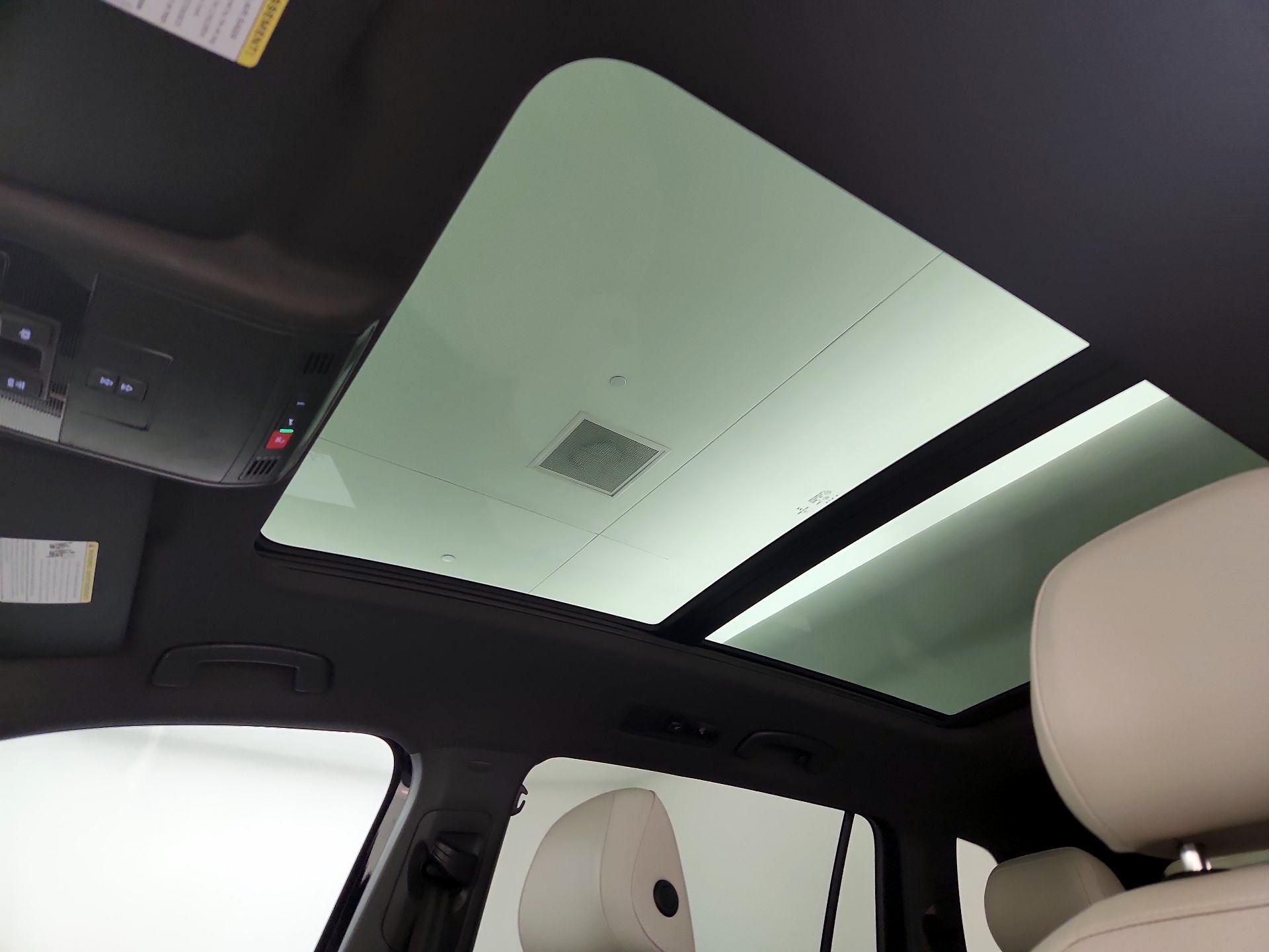 Thumbnail: 2021 Volkswagen Tiguan - 19