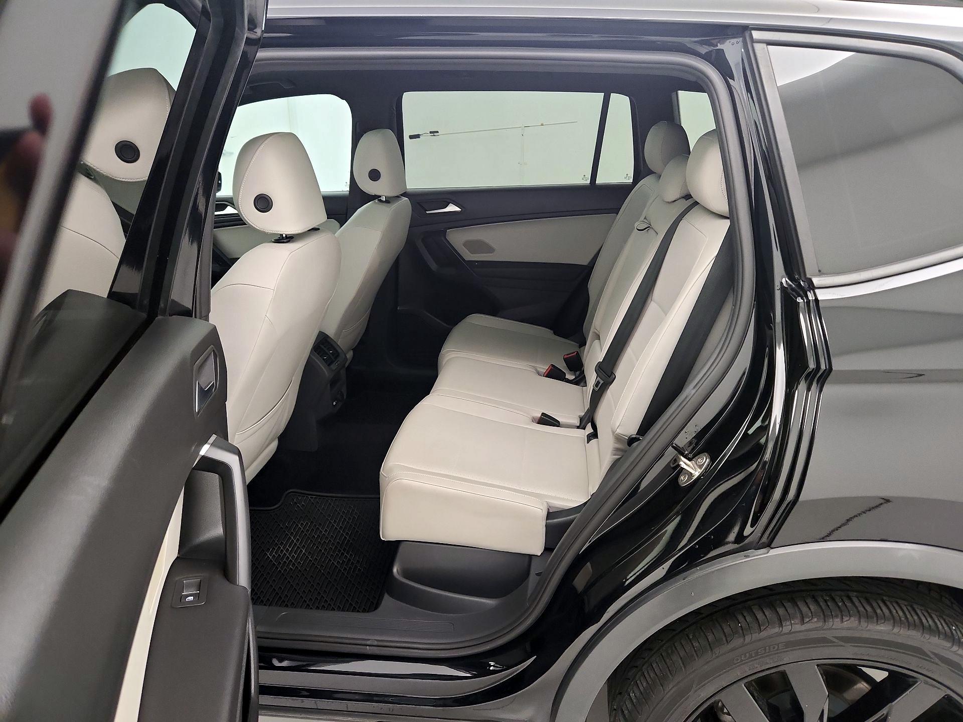 Thumbnail: 2021 Volkswagen Tiguan - 20