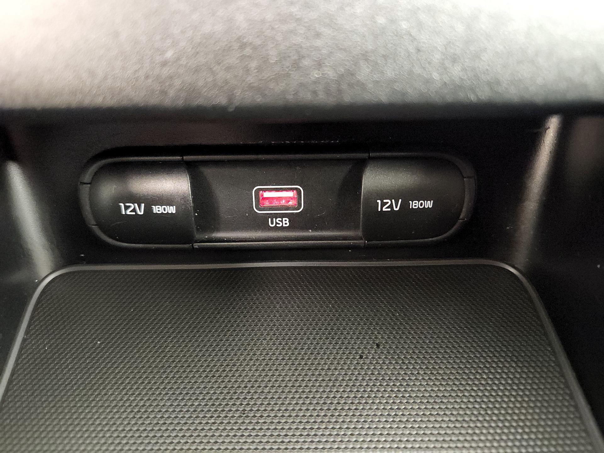 Thumbnail: 2023 Kia Forte - 18