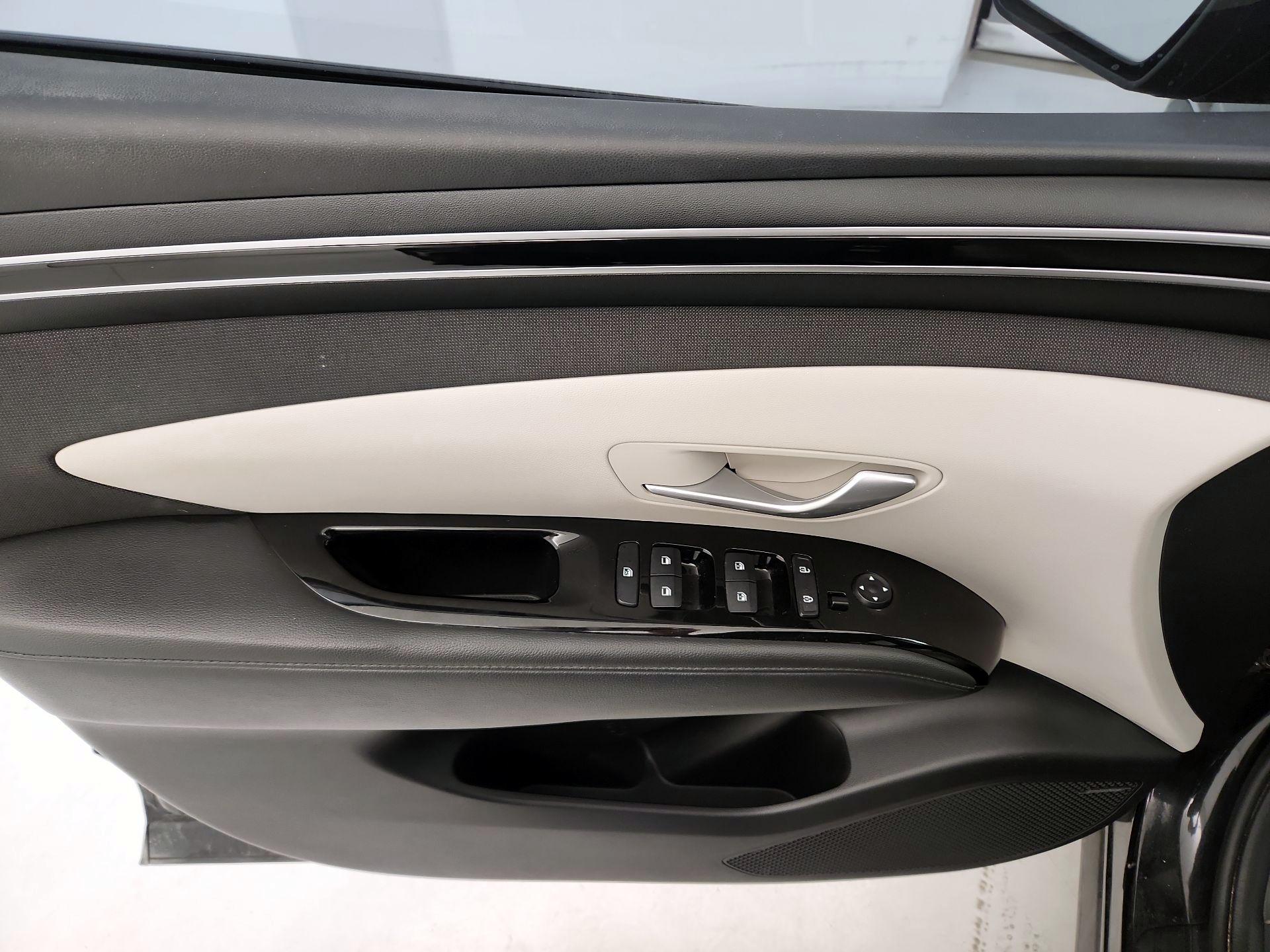 Thumbnail: 2022 Hyundai Tucson - 12