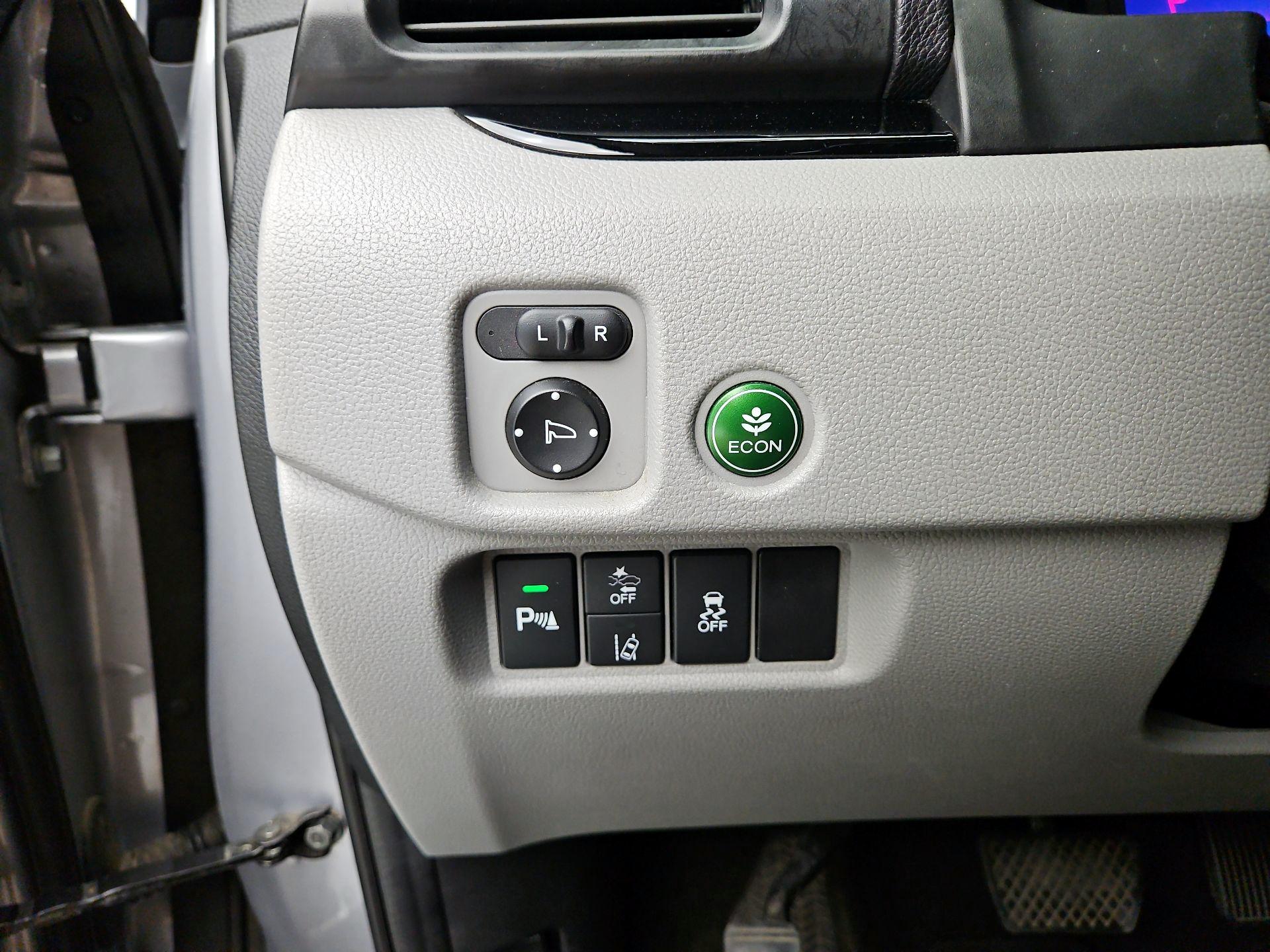 Thumbnail: 2019 Honda Pilot - 13