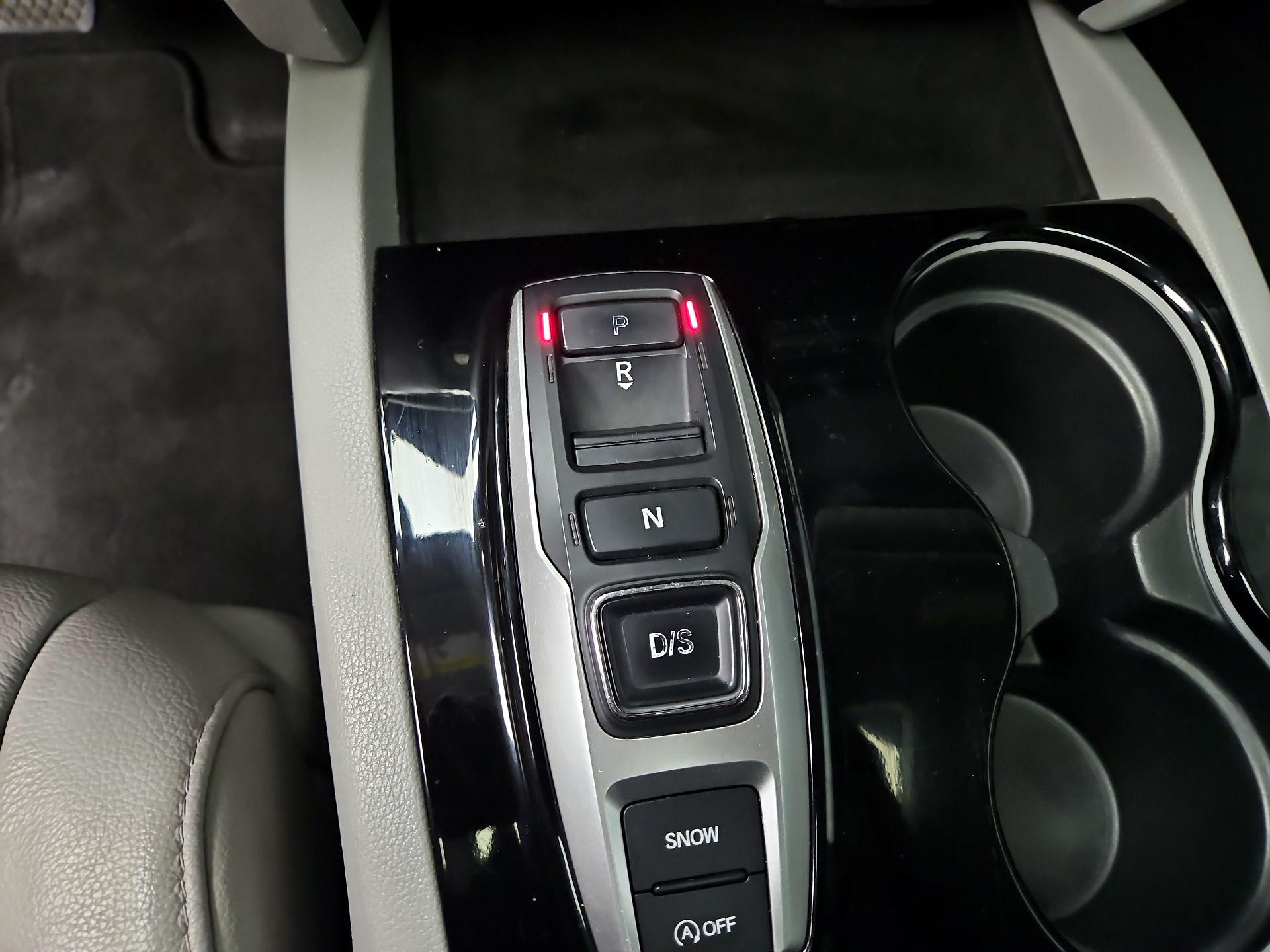 Thumbnail: 2019 Honda Pilot - 18