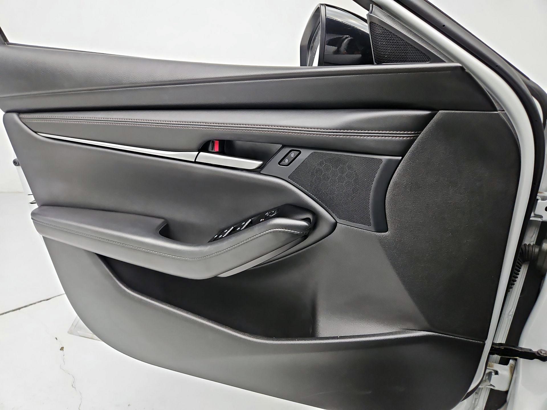 Thumbnail: 2024 Mazda Mazda3 - 12