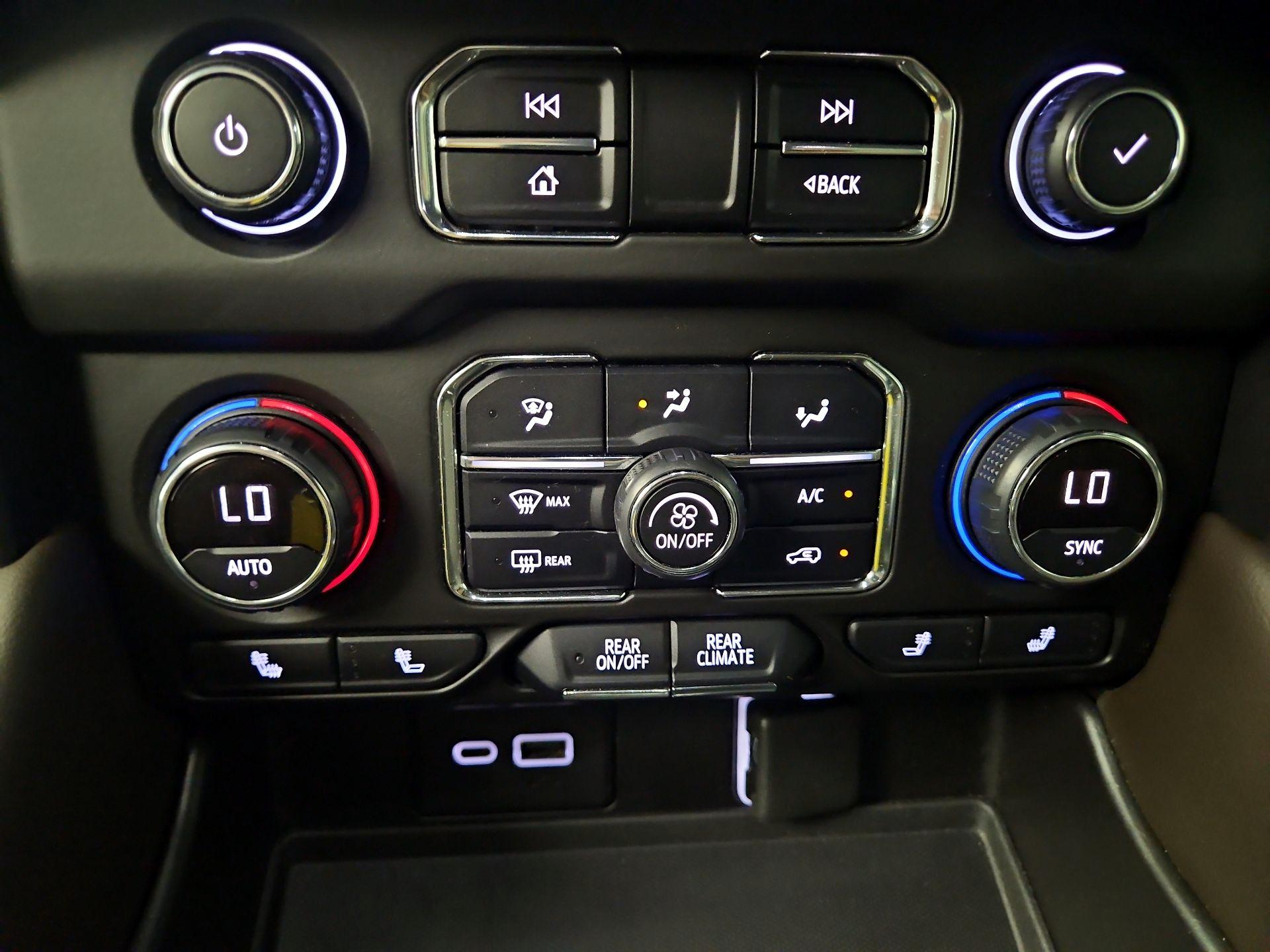 Thumbnail: 2021 Chevrolet Tahoe - 16