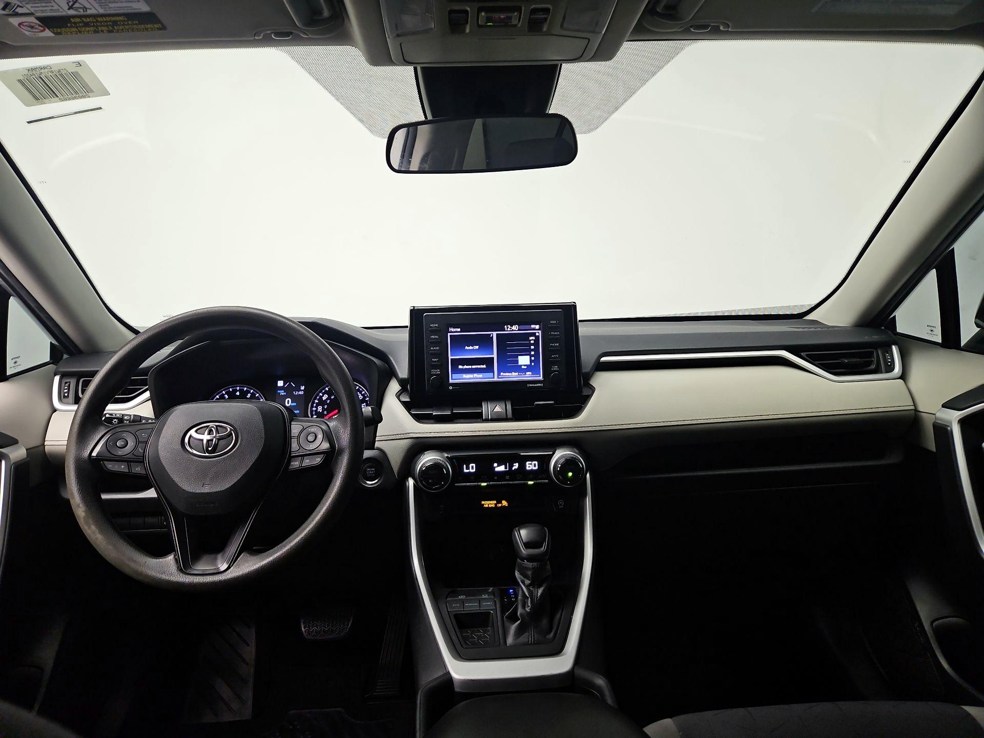 Thumbnail: 2021 Toyota RAV4 - 9