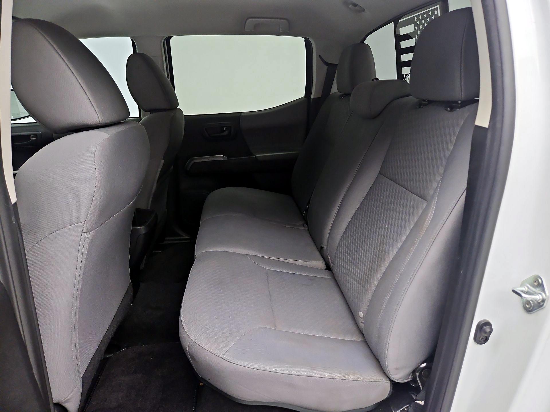 Thumbnail: 2021 Toyota Tacoma - 19