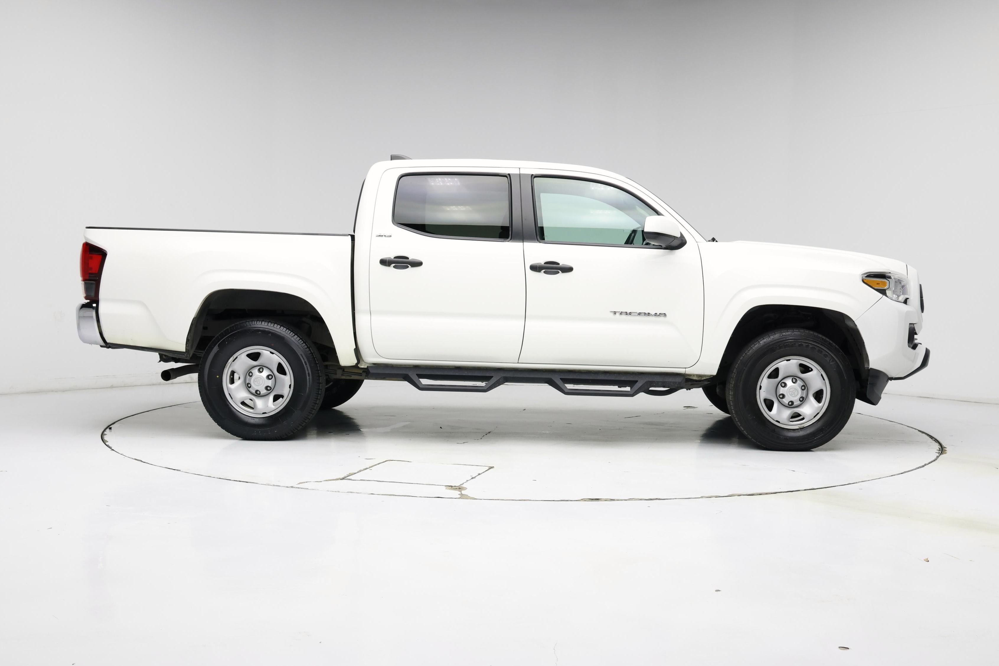 Thumbnail: 2021 Toyota Tacoma - 7