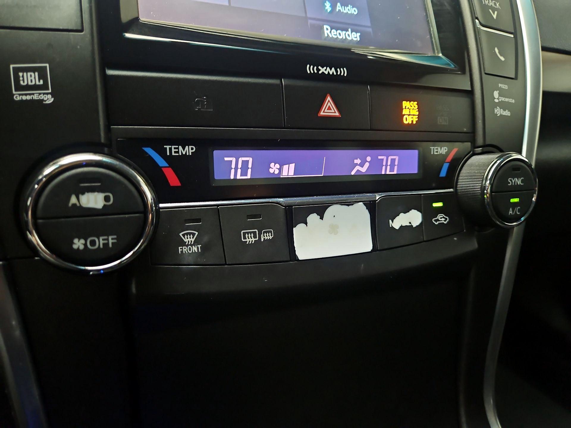 Thumbnail: 2017 Toyota Camry - 16